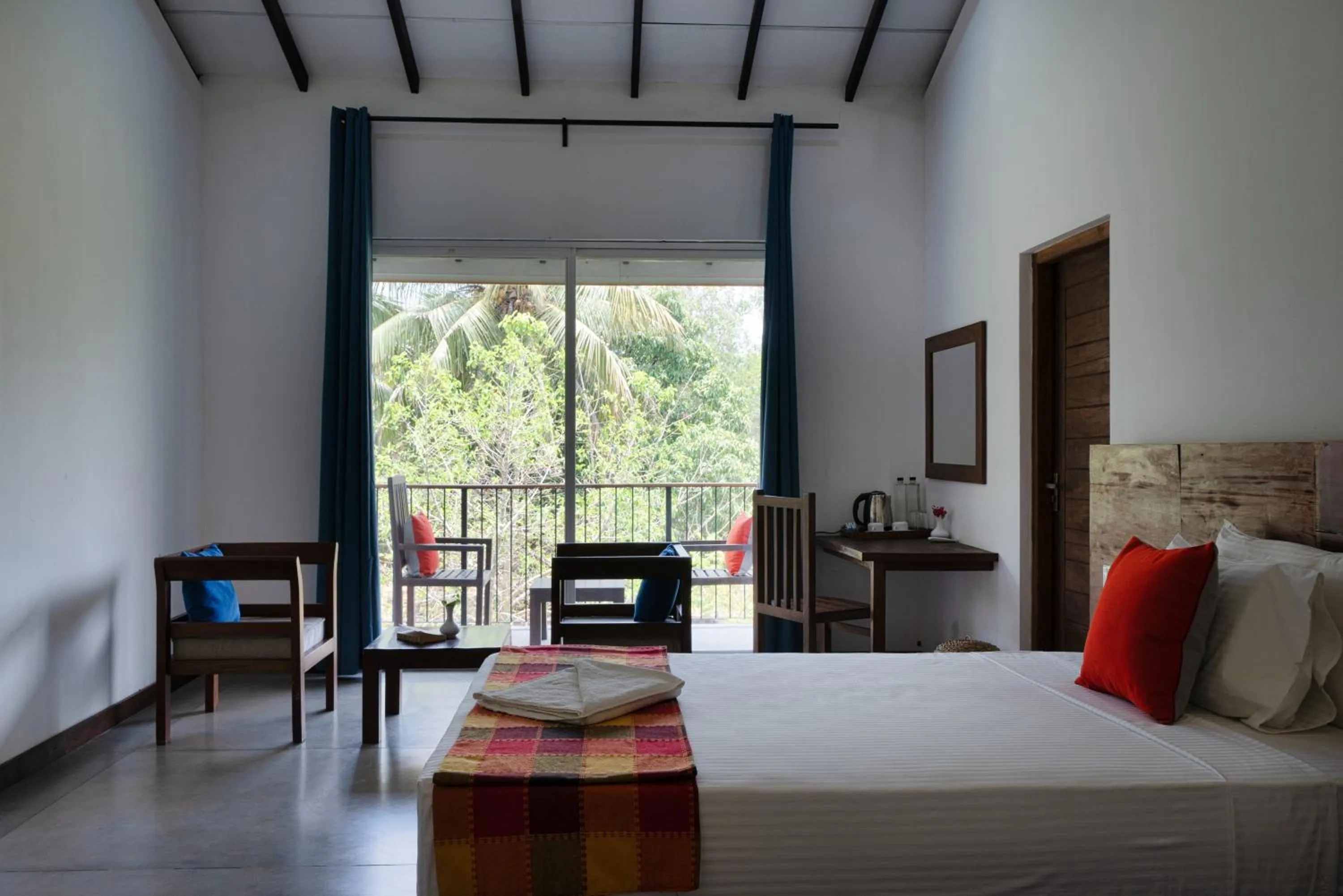 Photo of the whole room, Bed in Lario Resort Sigiriya