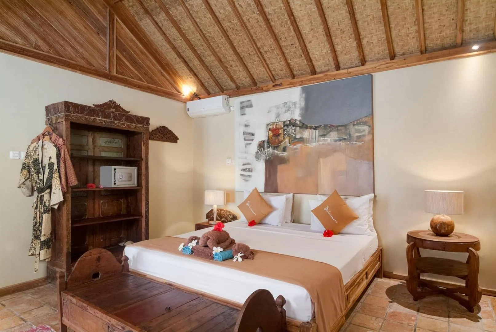 Bed in Dolcemare Resort