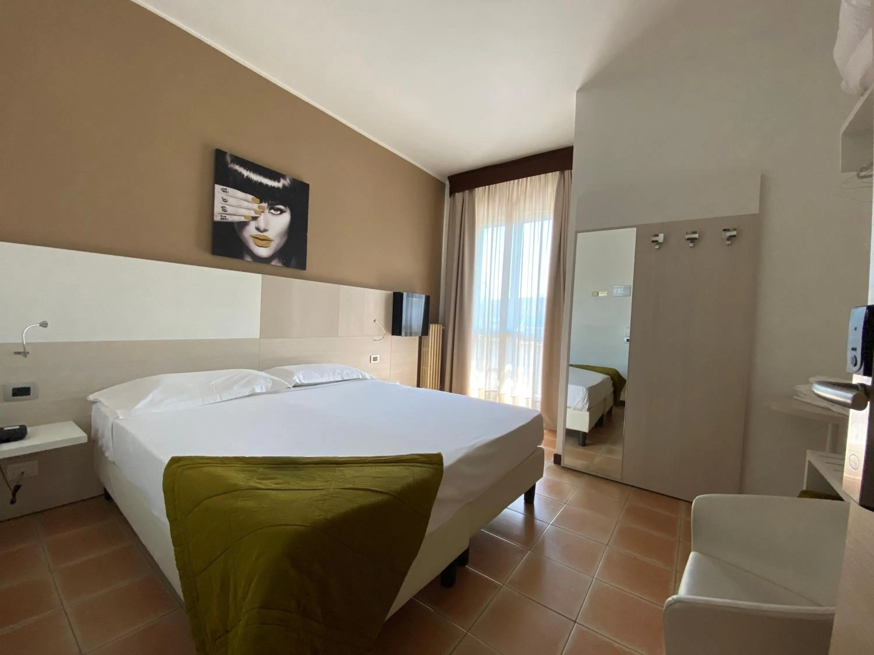 Bed in Hotel Ristorante Novara Expo