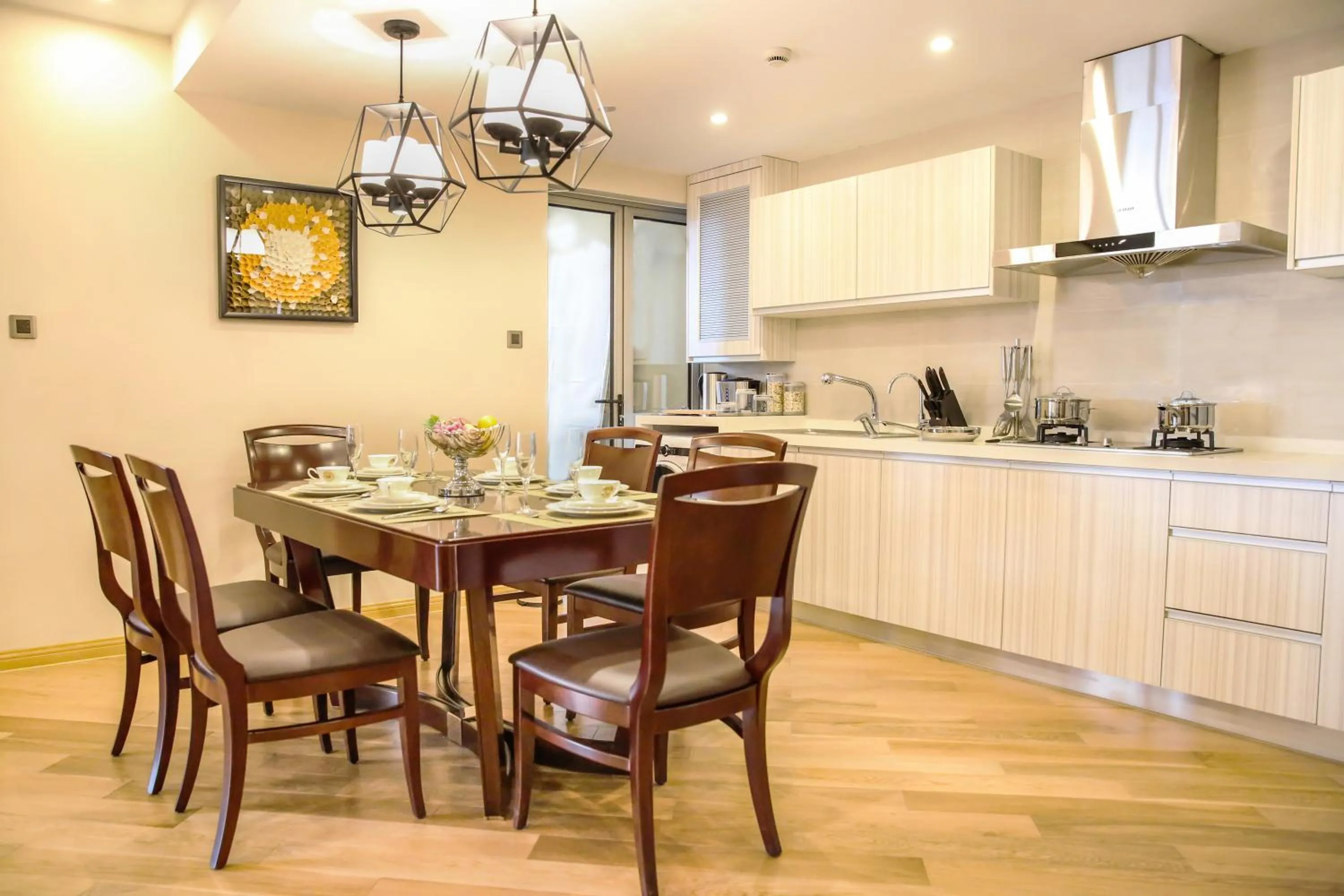 Kitchen or kitchenette in Green Court Residence Jinqiao Diamond Shanghai