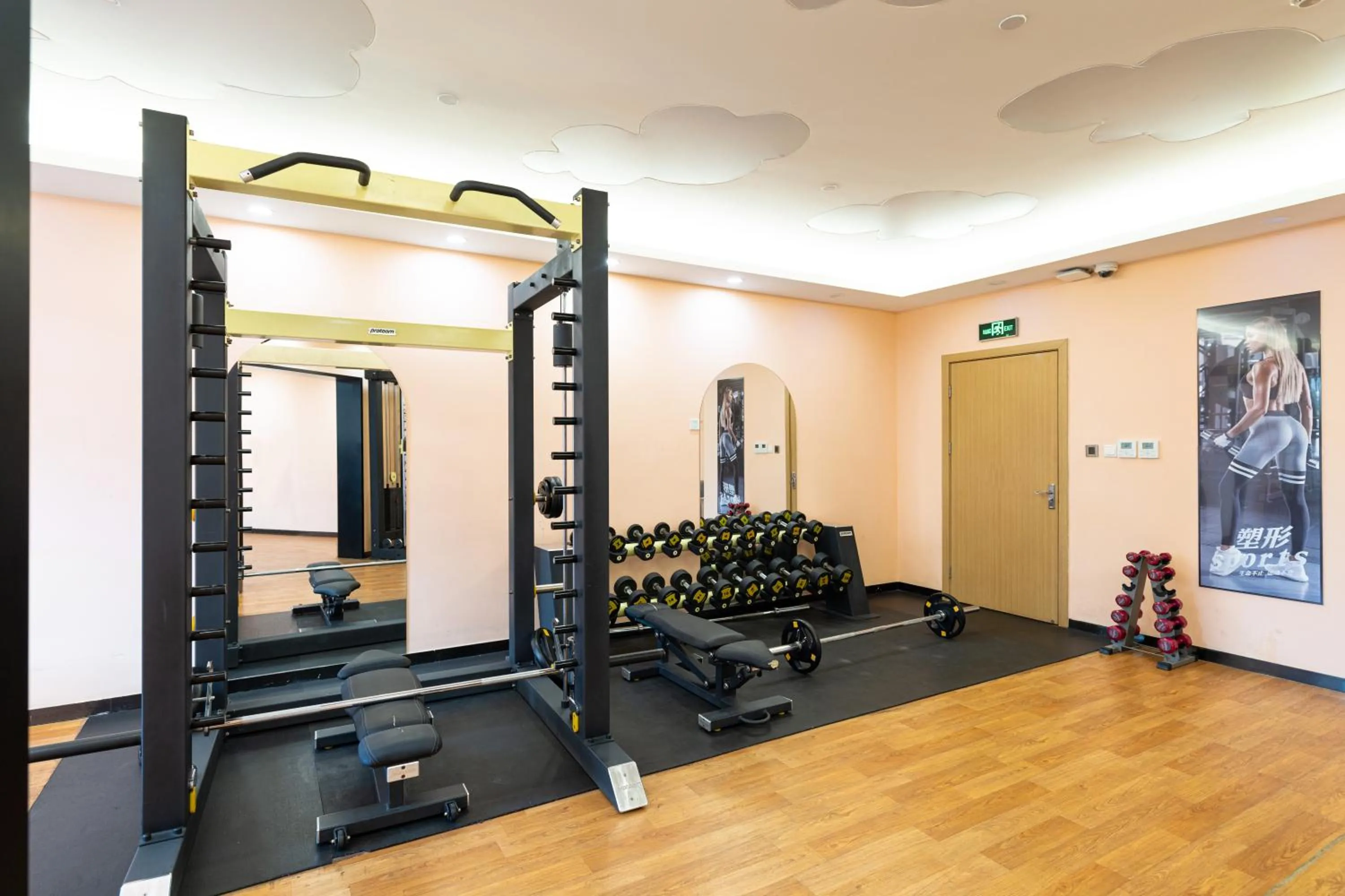 Fitness centre/facilities in Green Court Residence Jinqiao Diamond Shanghai