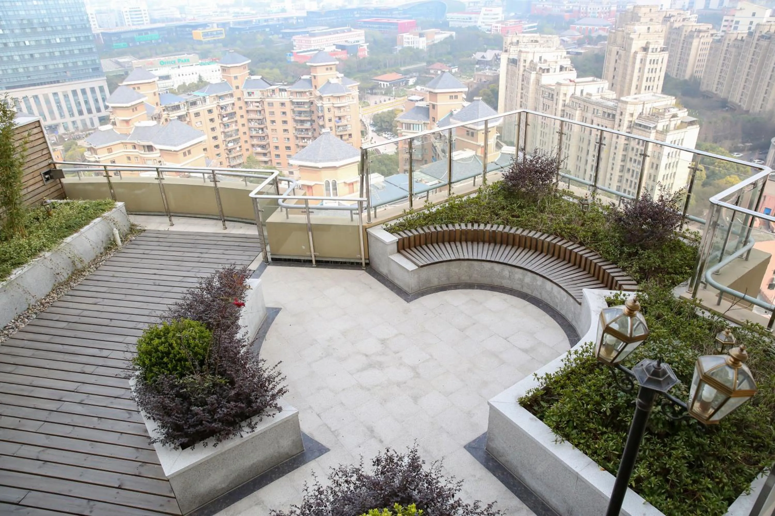 Balcony/Terrace in Green Court Residence Jinqiao Diamond Shanghai