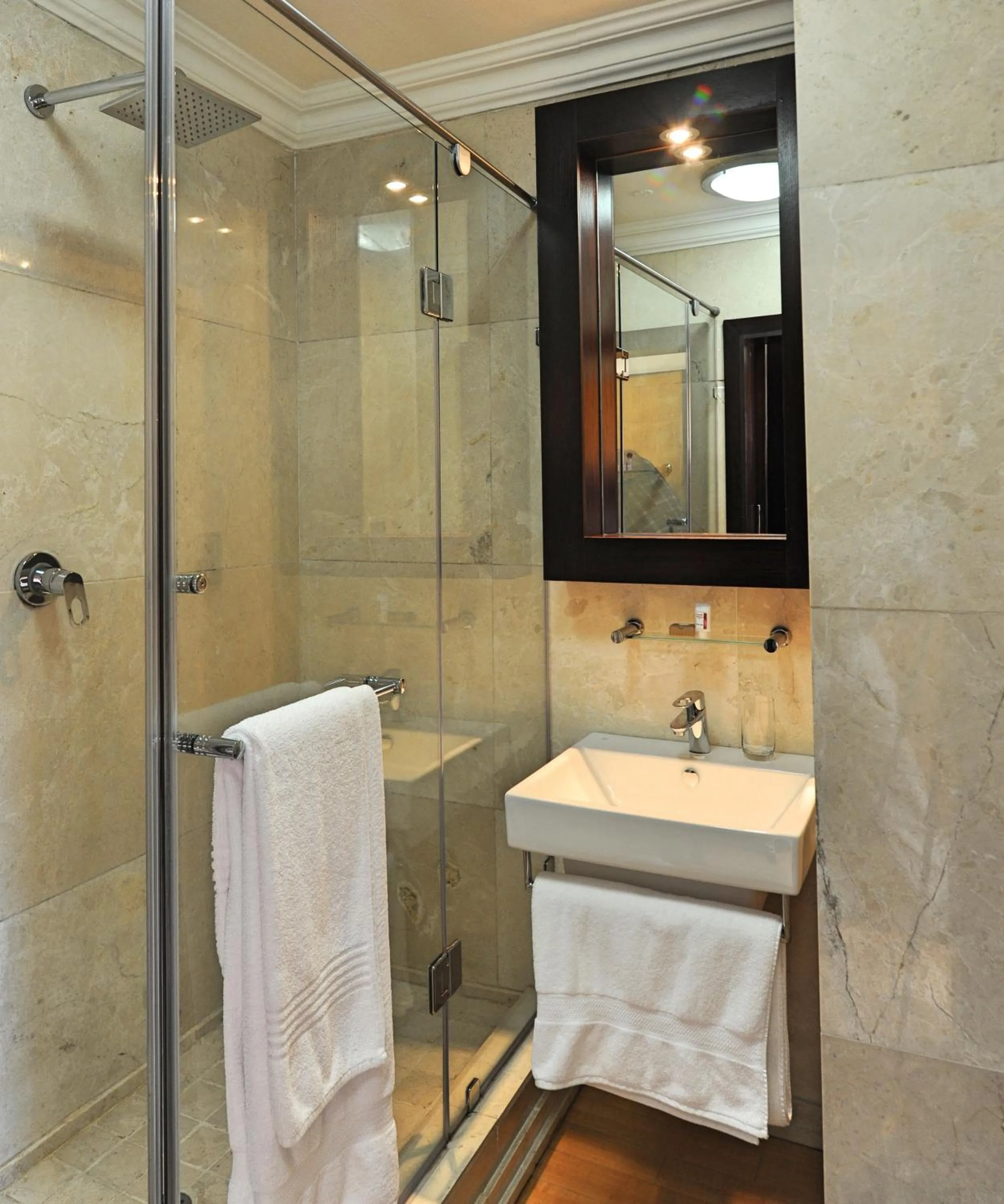 Shower in Cycad Guest House