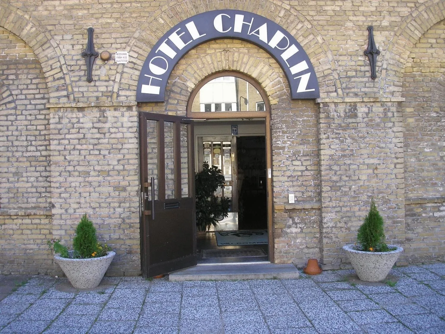 Facade/entrance in Hotel Chaplin