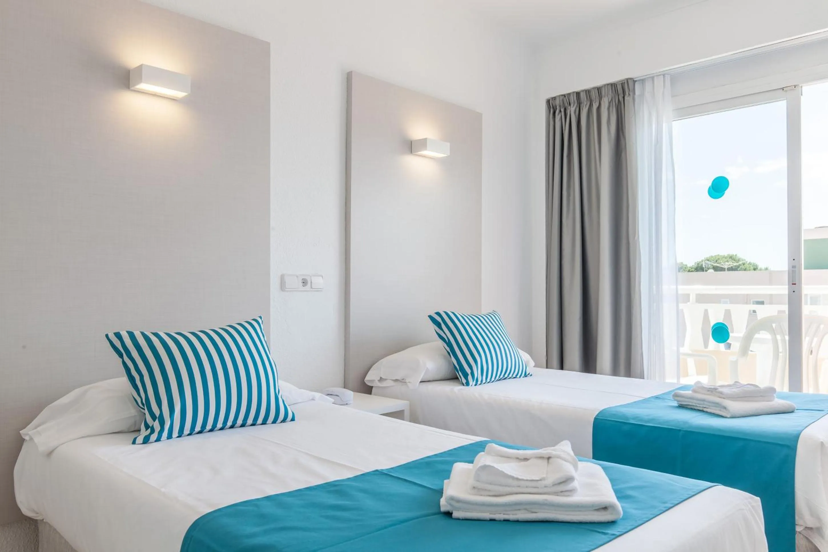 Bed in BLUESEA Don Jaime