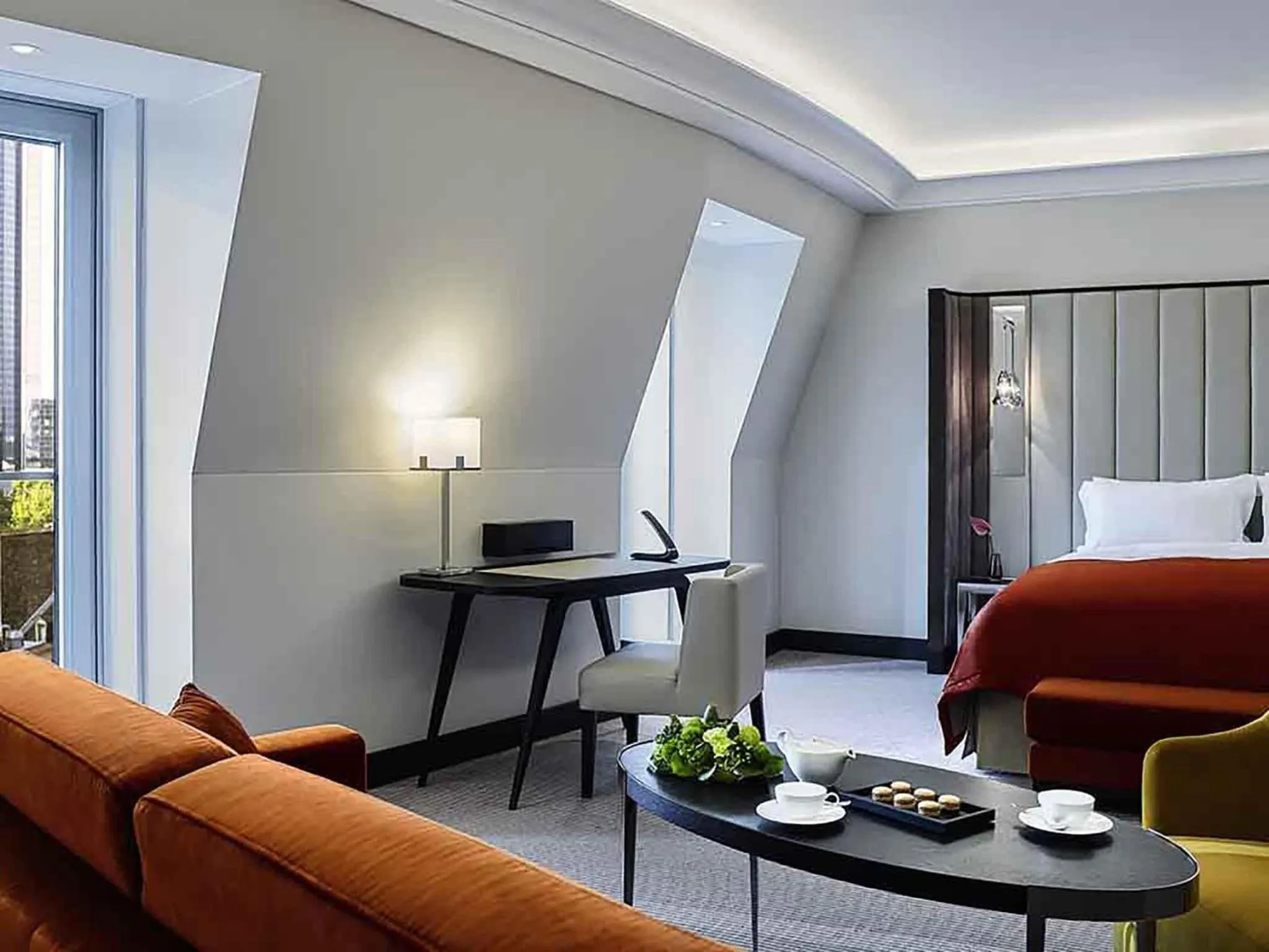 Photo of the whole room, Bed in Sofitel Frankfurt Opera