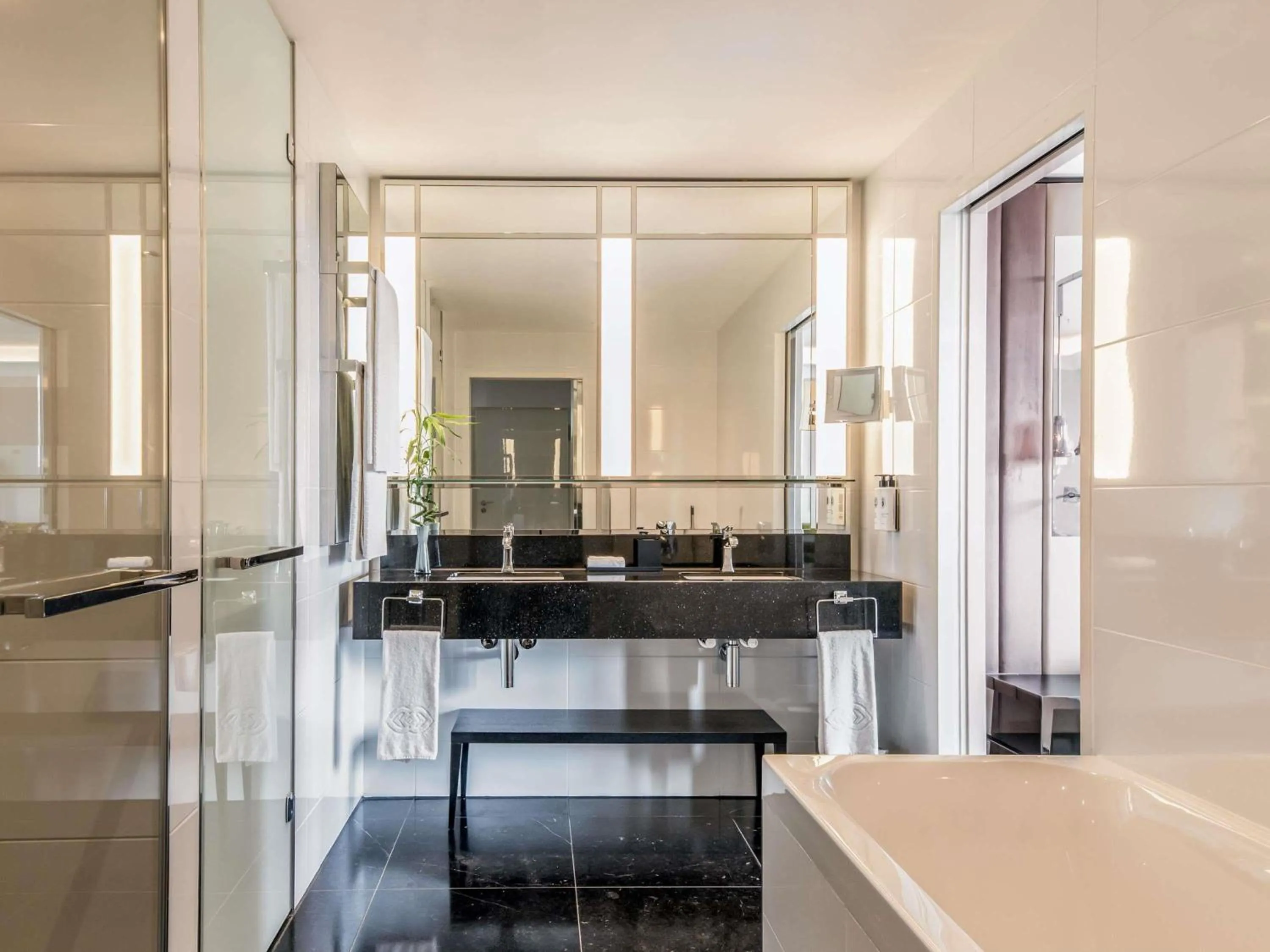 Bedroom in Sofitel Frankfurt Opera