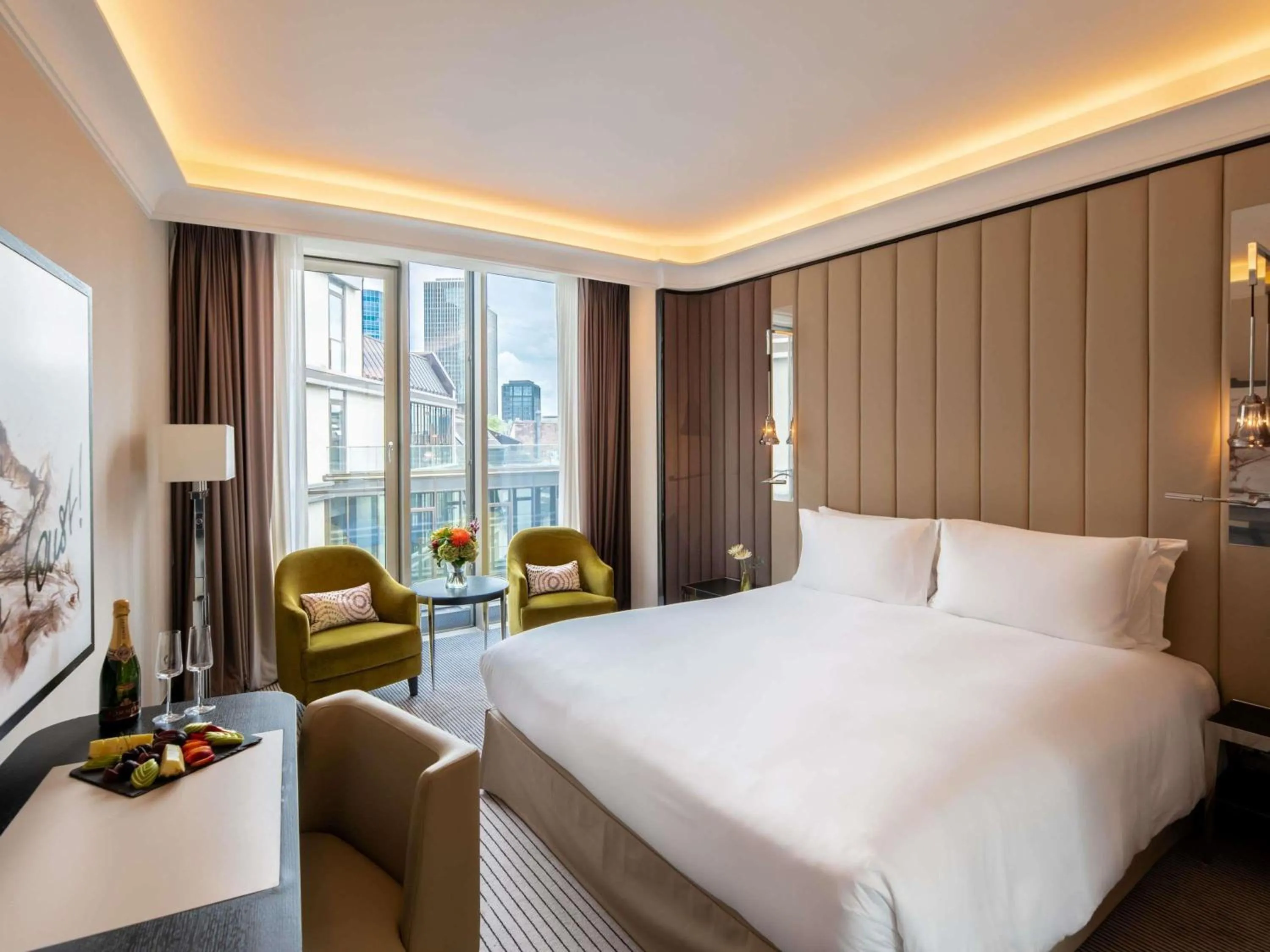 Bedroom, Bed in Sofitel Frankfurt Opera