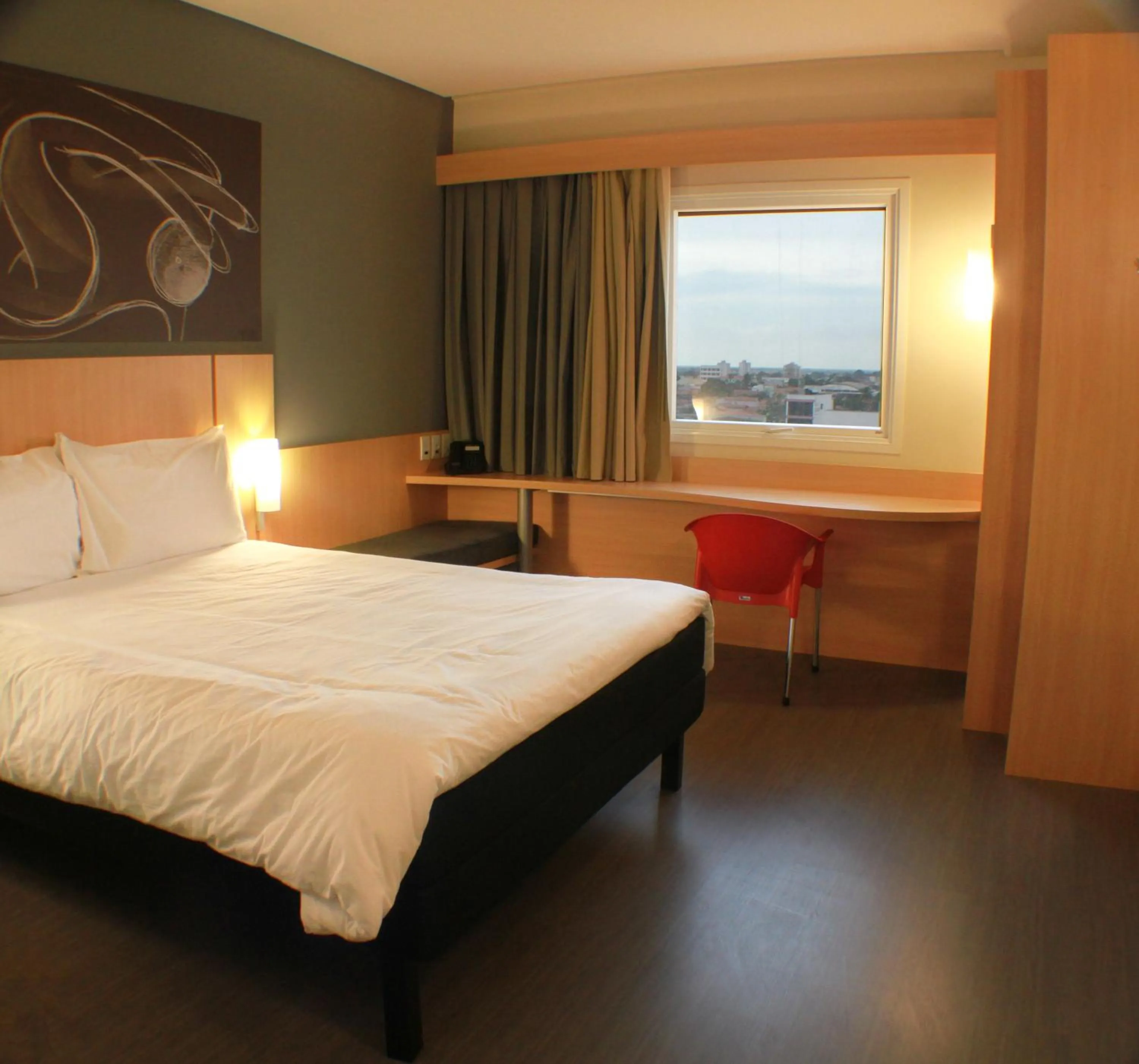 Bedroom, Bed in ibis Imperatriz