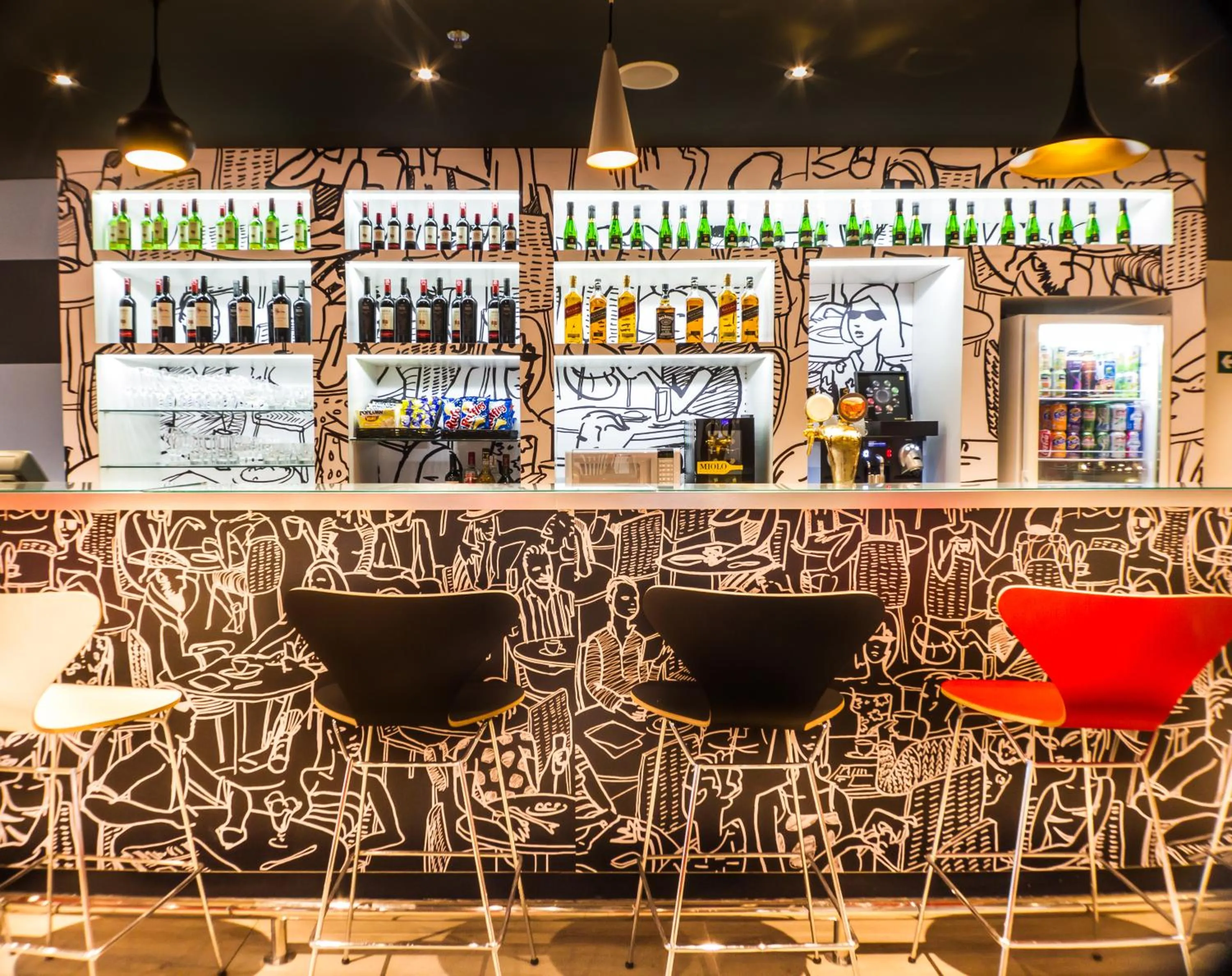 Lounge or bar in ibis Imperatriz