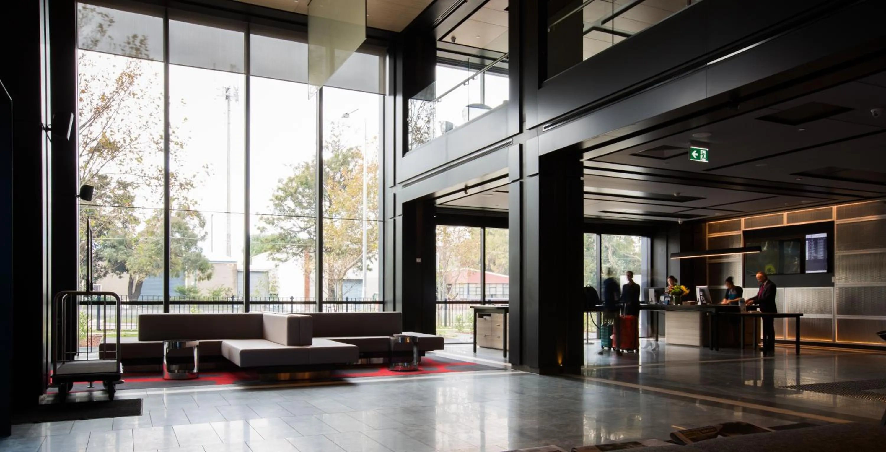 Lobby or reception in Pullman Sydney Airport