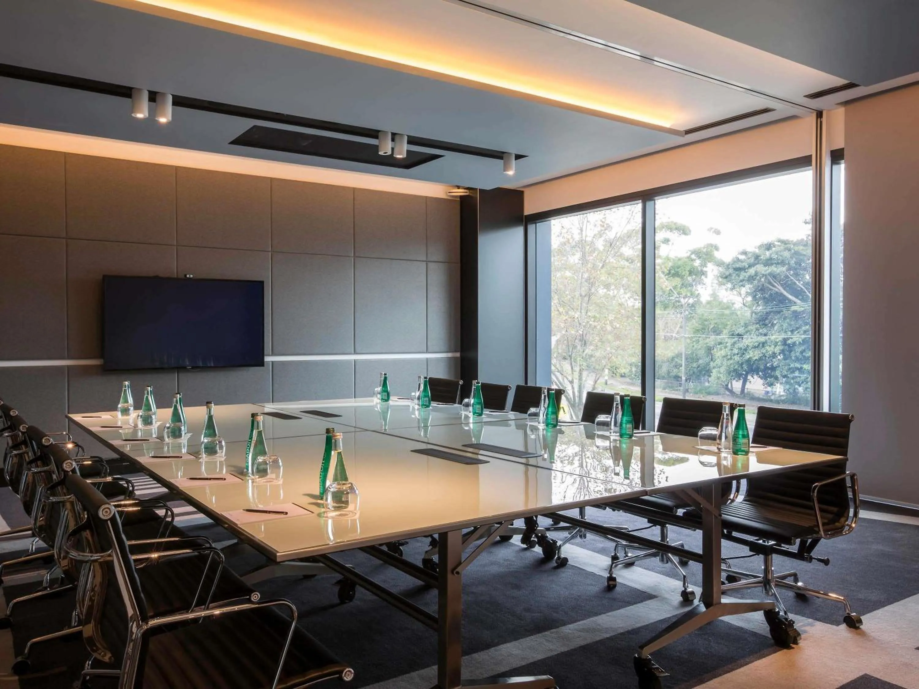 Meeting/conference room in Pullman Sydney Airport