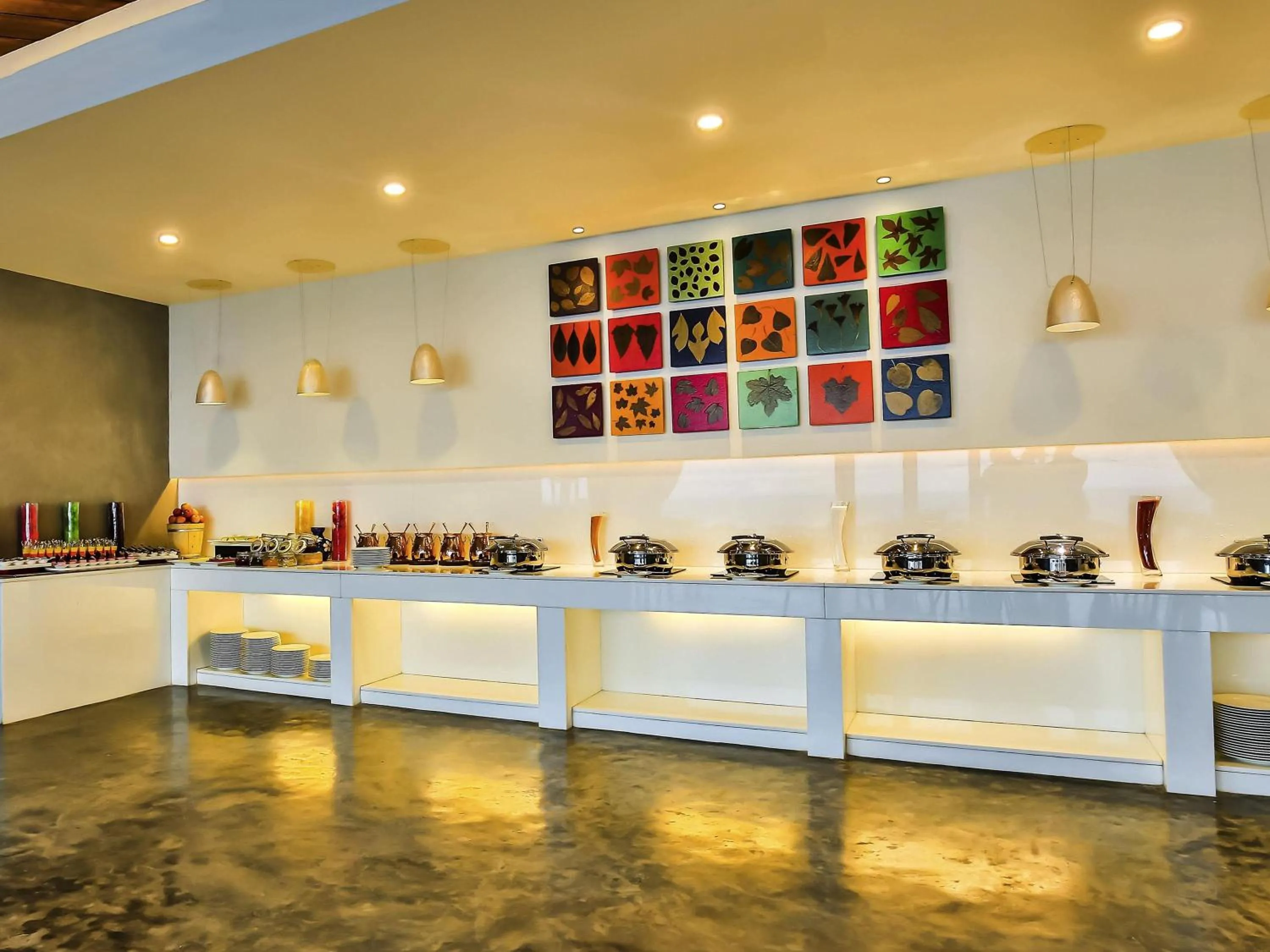 Restaurant/places to eat in The Bheemli Resort Managed by AccorHotels