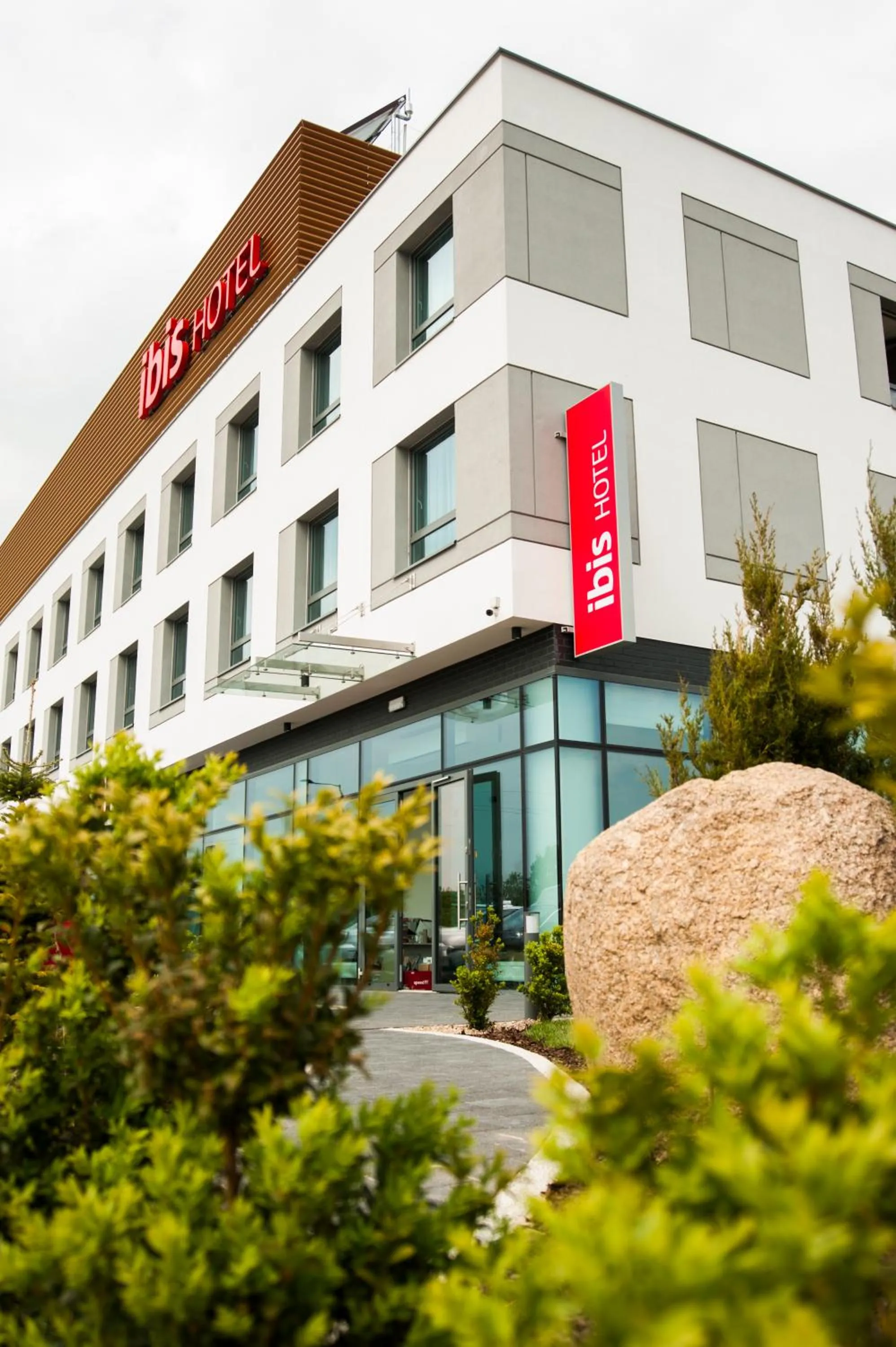 Property building in Ibis Poznan Polnoc