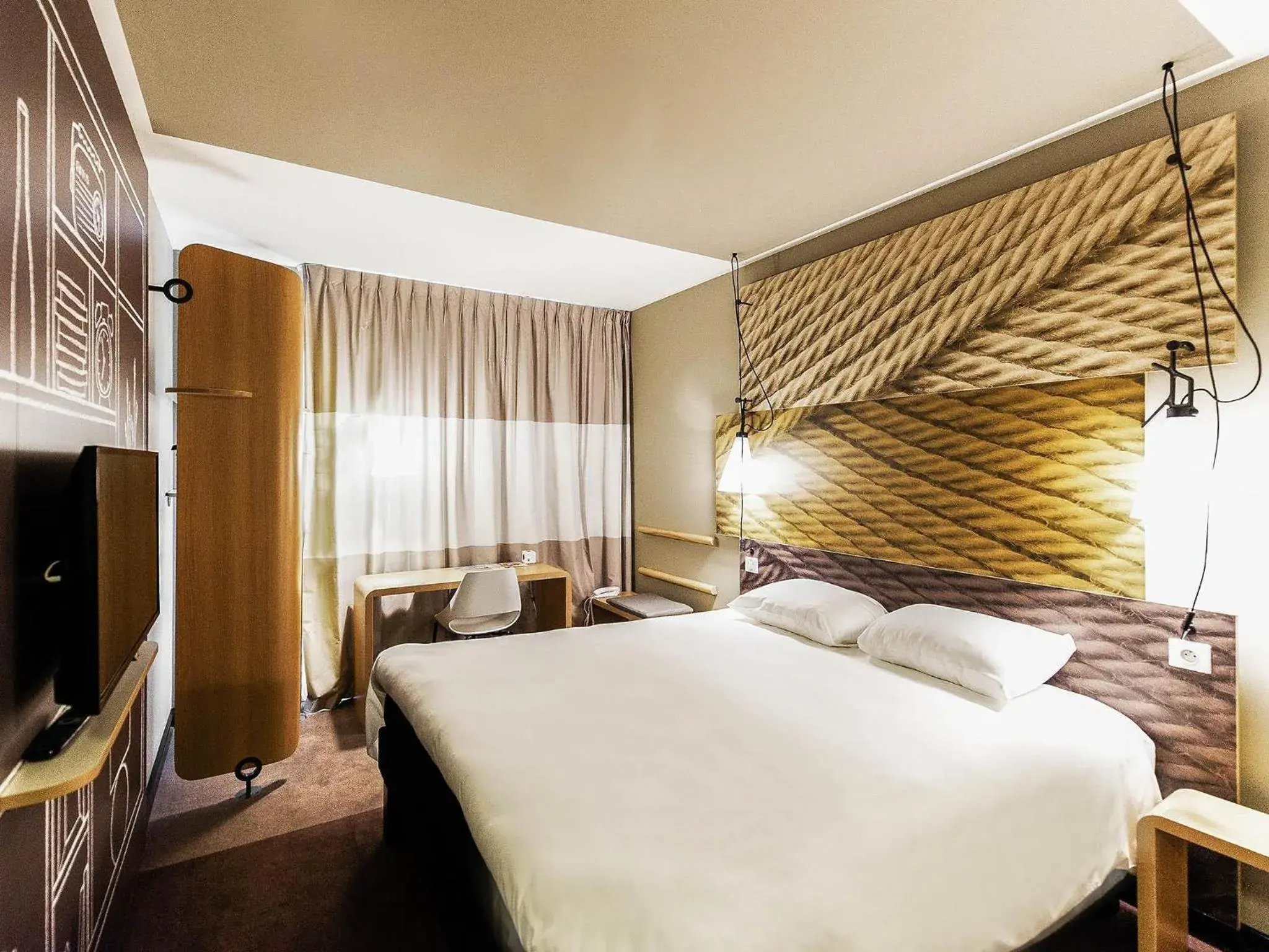 Standard Double Room in Ibis Poznan Polnoc Standard Double Room in Ibis Poznan Polnoc