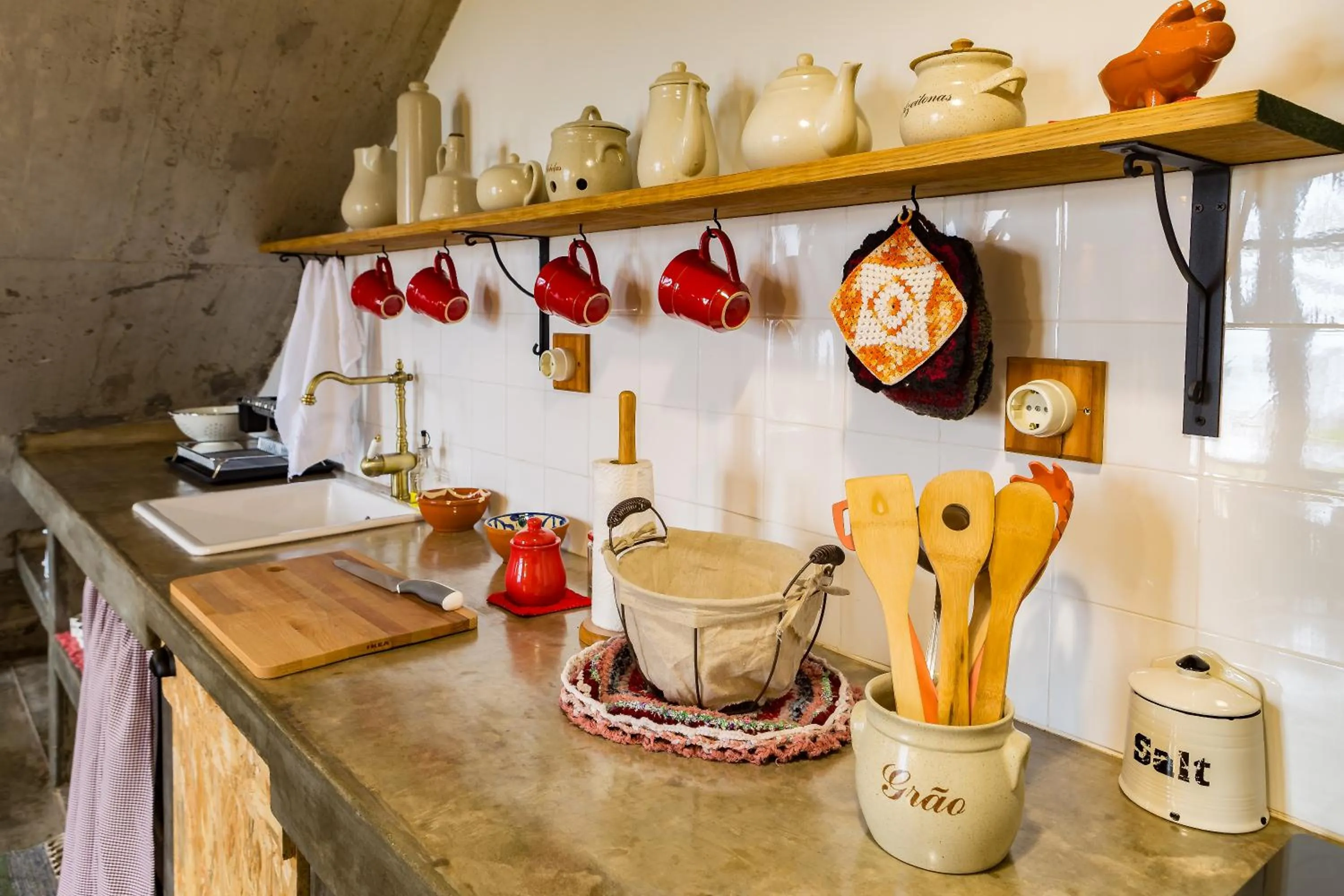 Kitchen or kitchenette in Casas da Levada