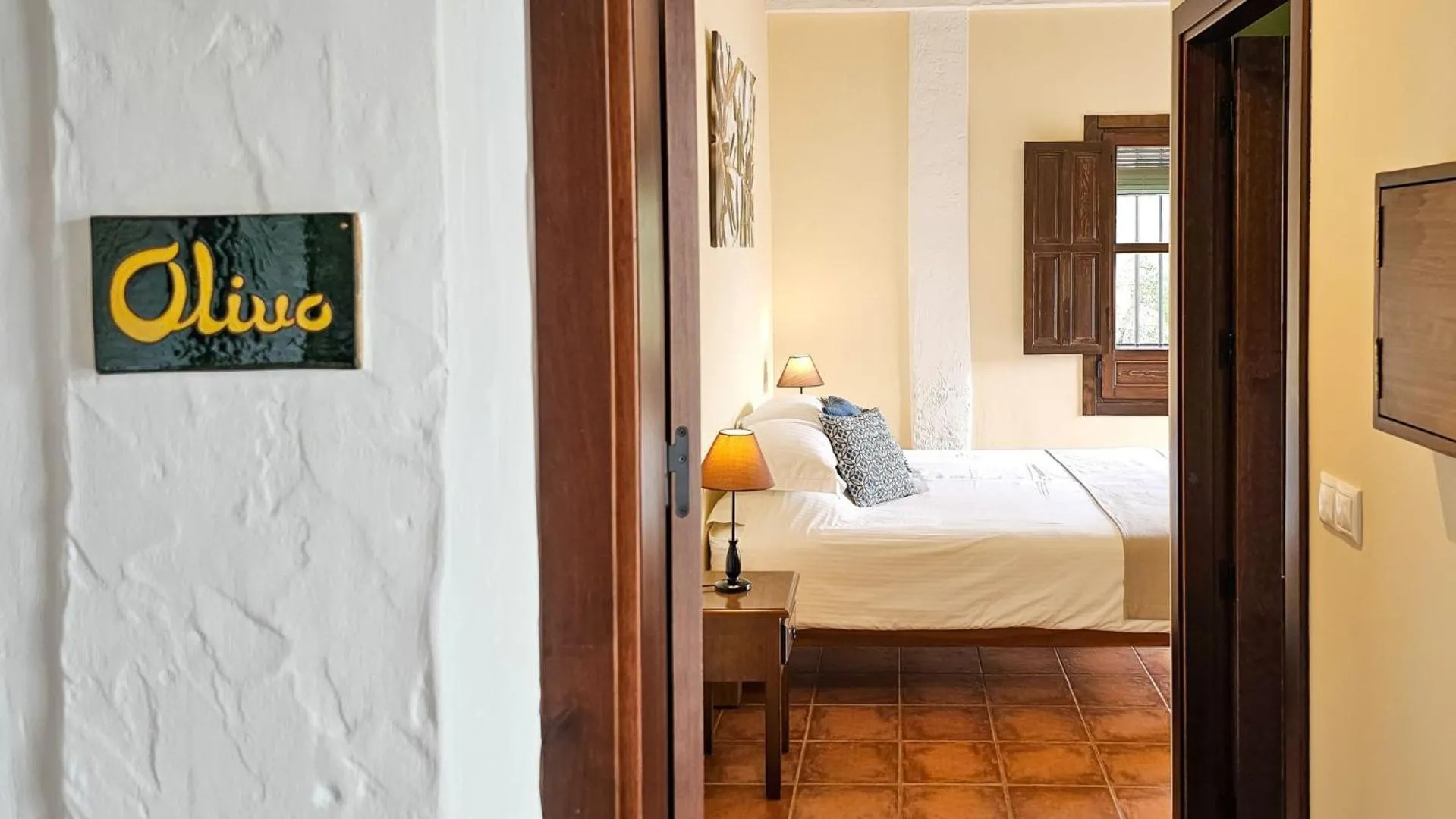 Decorative detail, Bed in Casa Olea