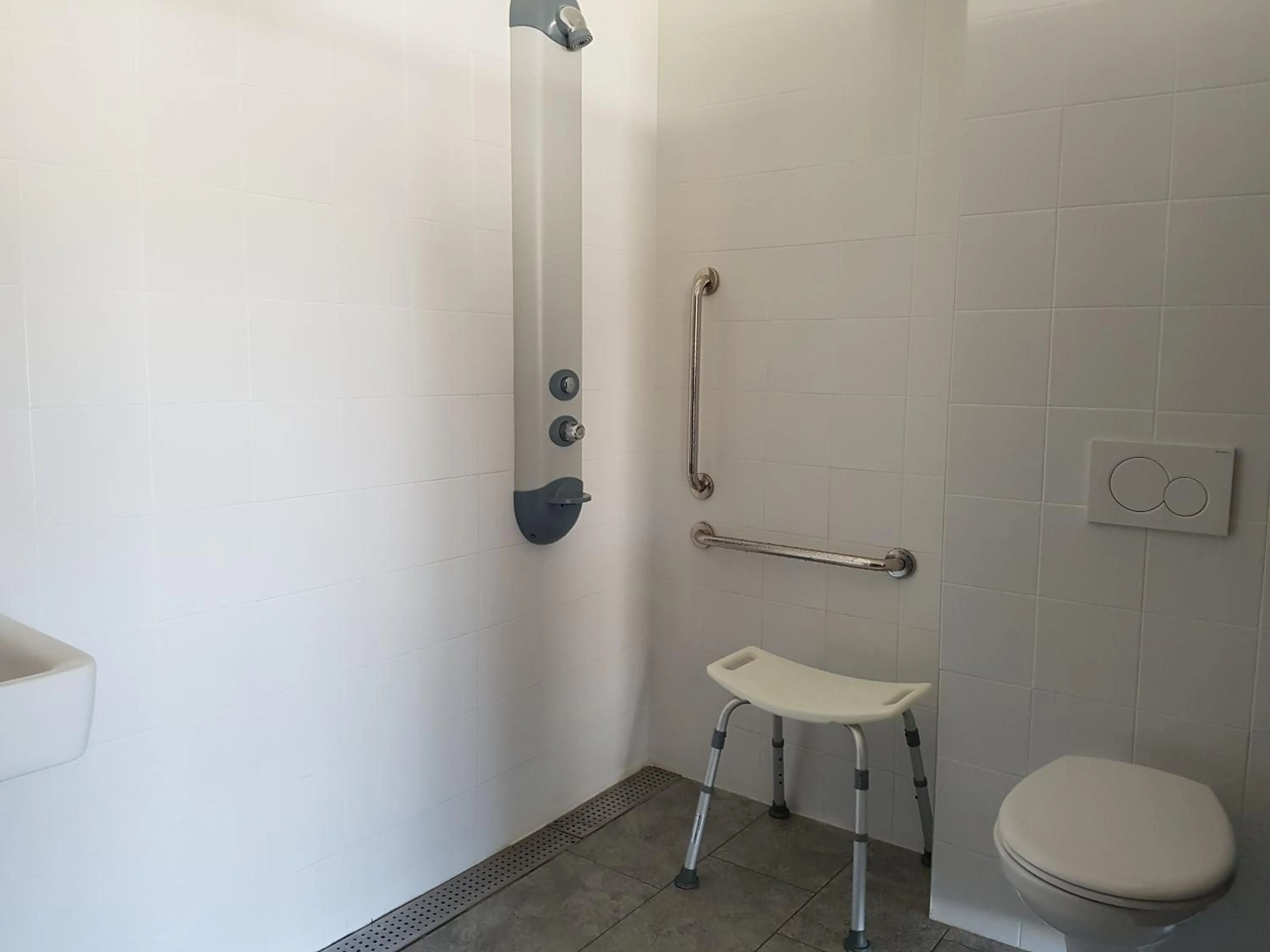 Bathroom in Hôtel Résidence Bergara