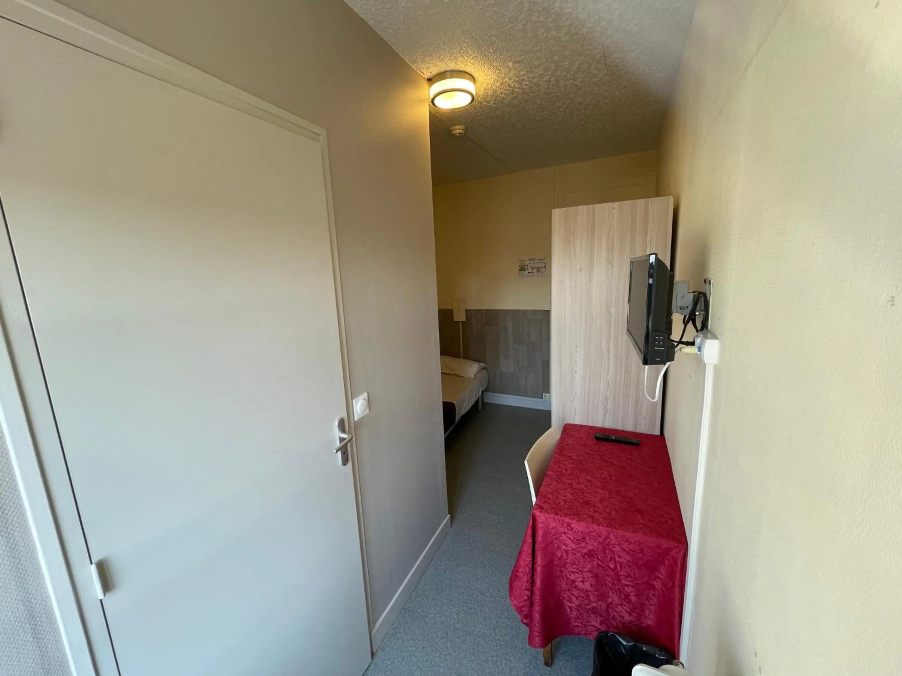 hair dresser, Bed in Le Sporting