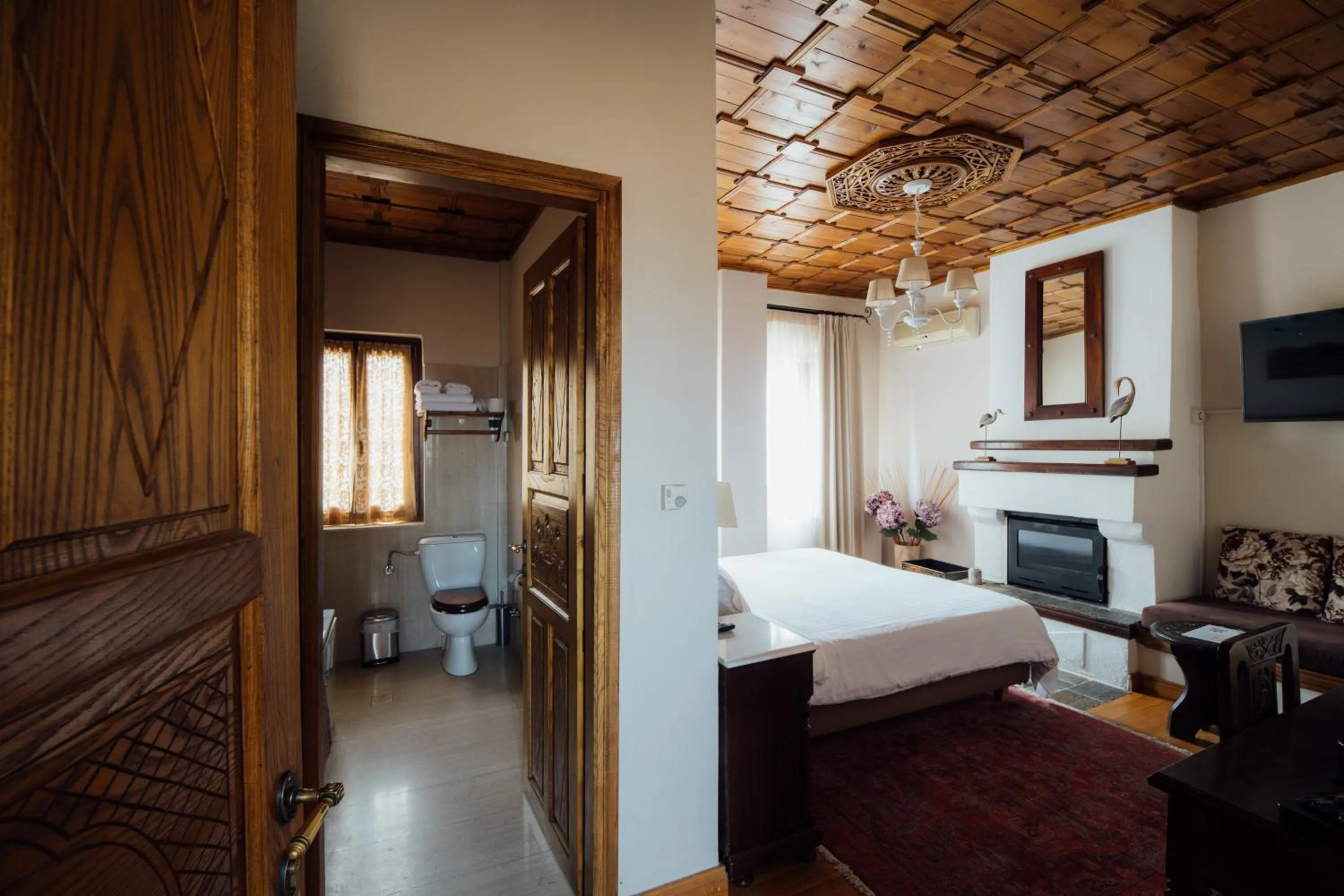 Bed in Archontiko Naoumidi