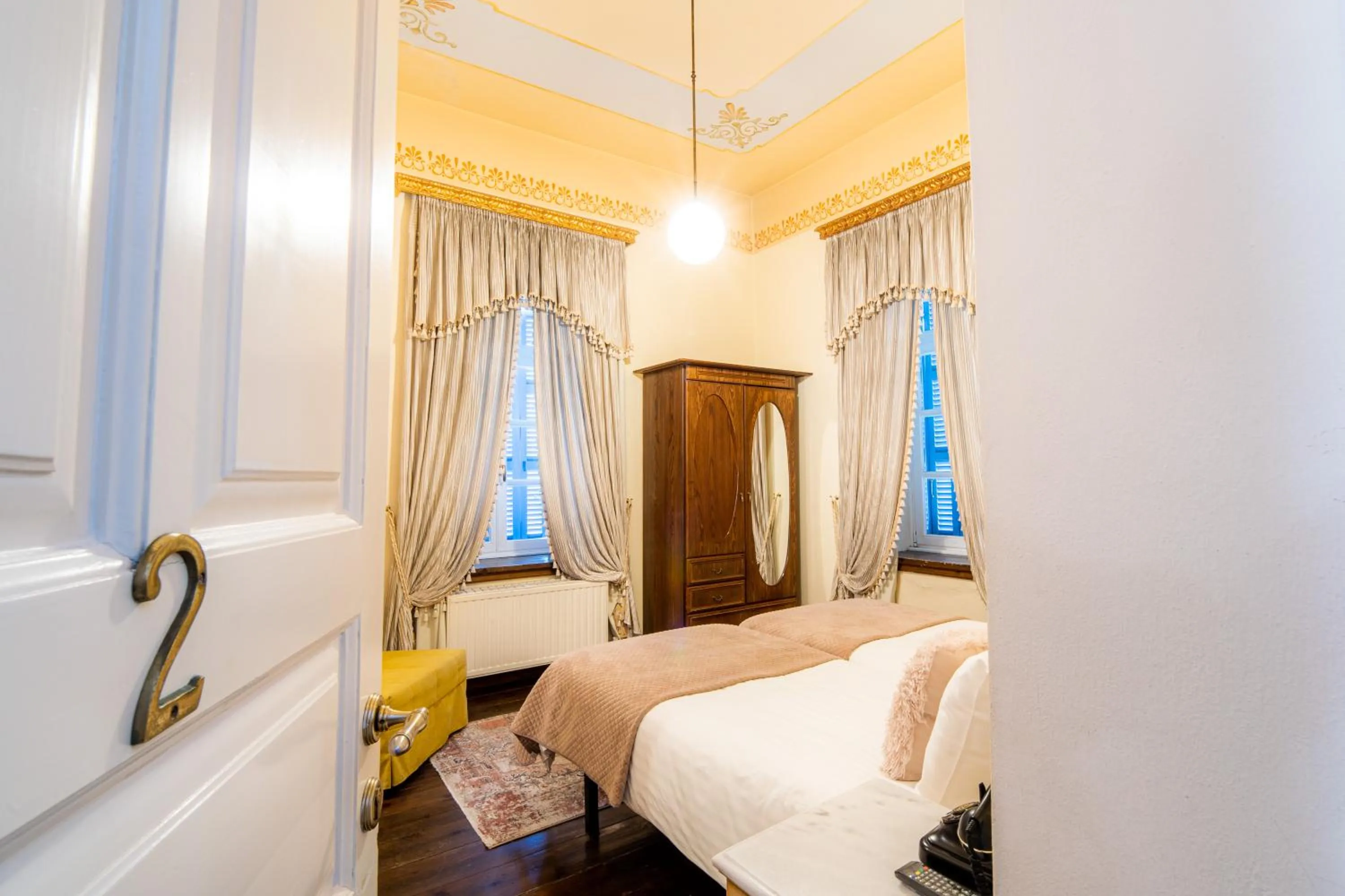 Bed in Archontiko Naoumidi