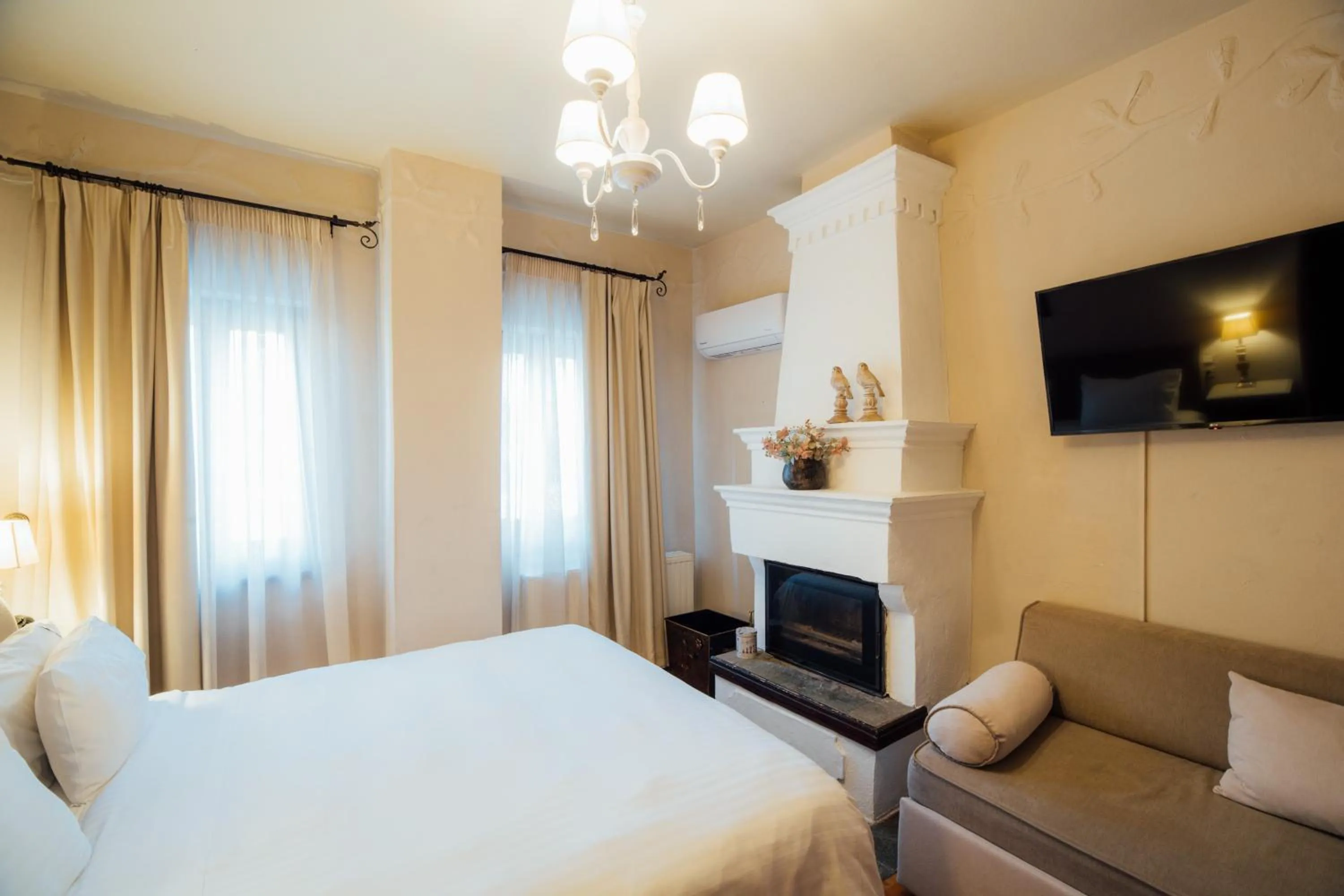 Bed in Archontiko Naoumidi