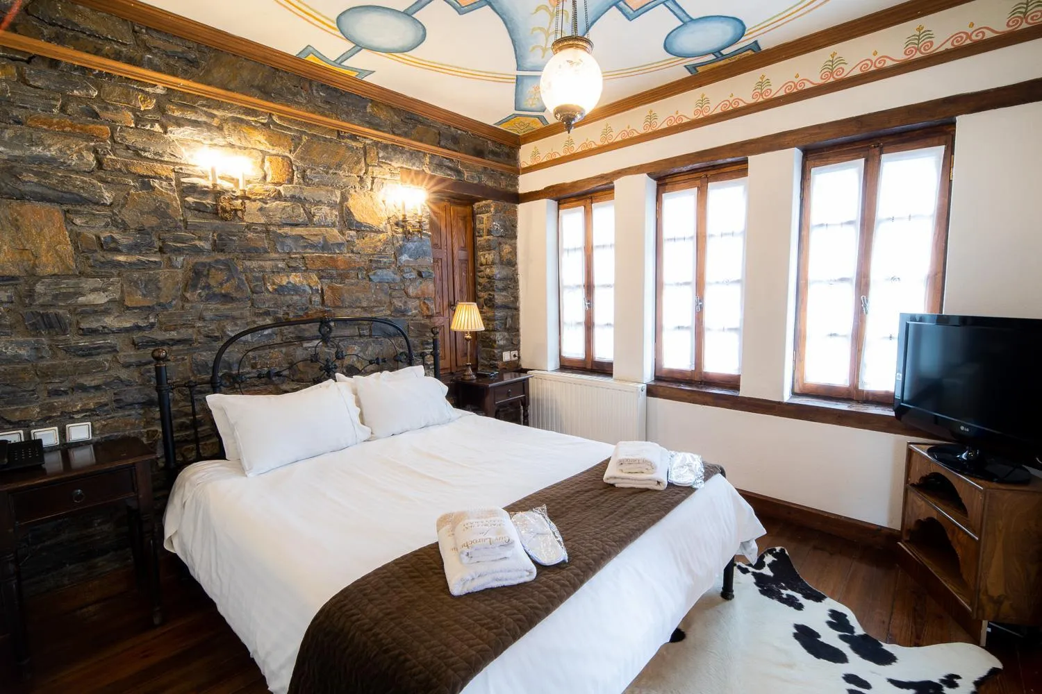 Bed in Archontiko Naoumidi