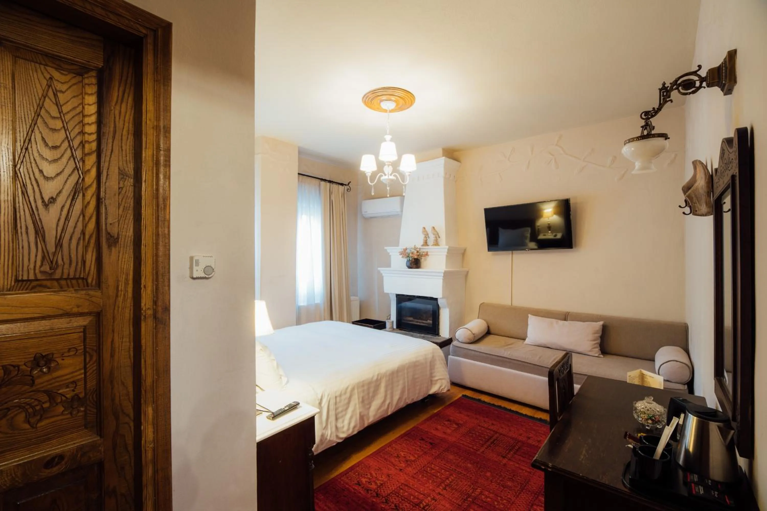 Bed in Archontiko Naoumidi