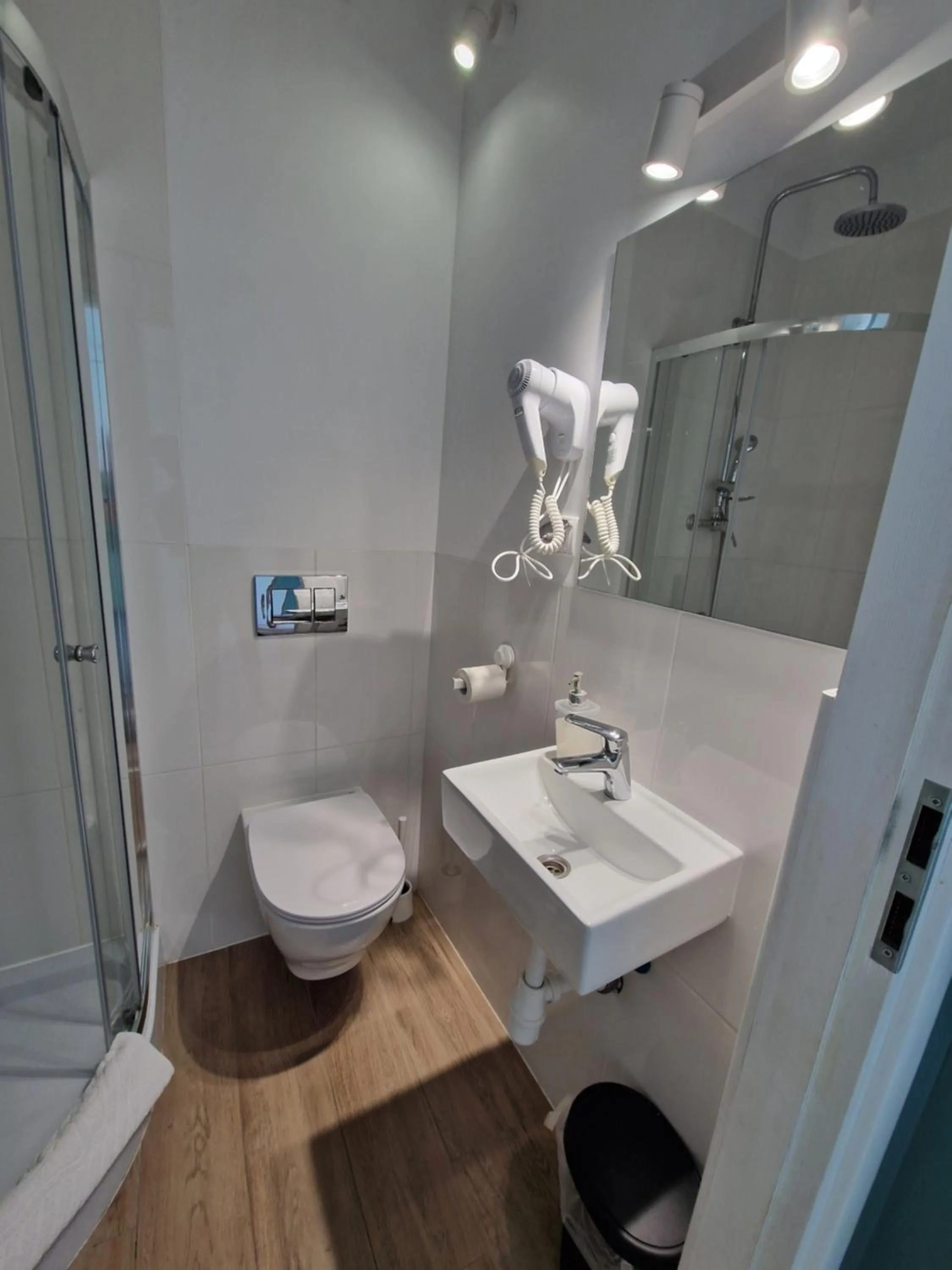 AGIS Pokoje Gościnne