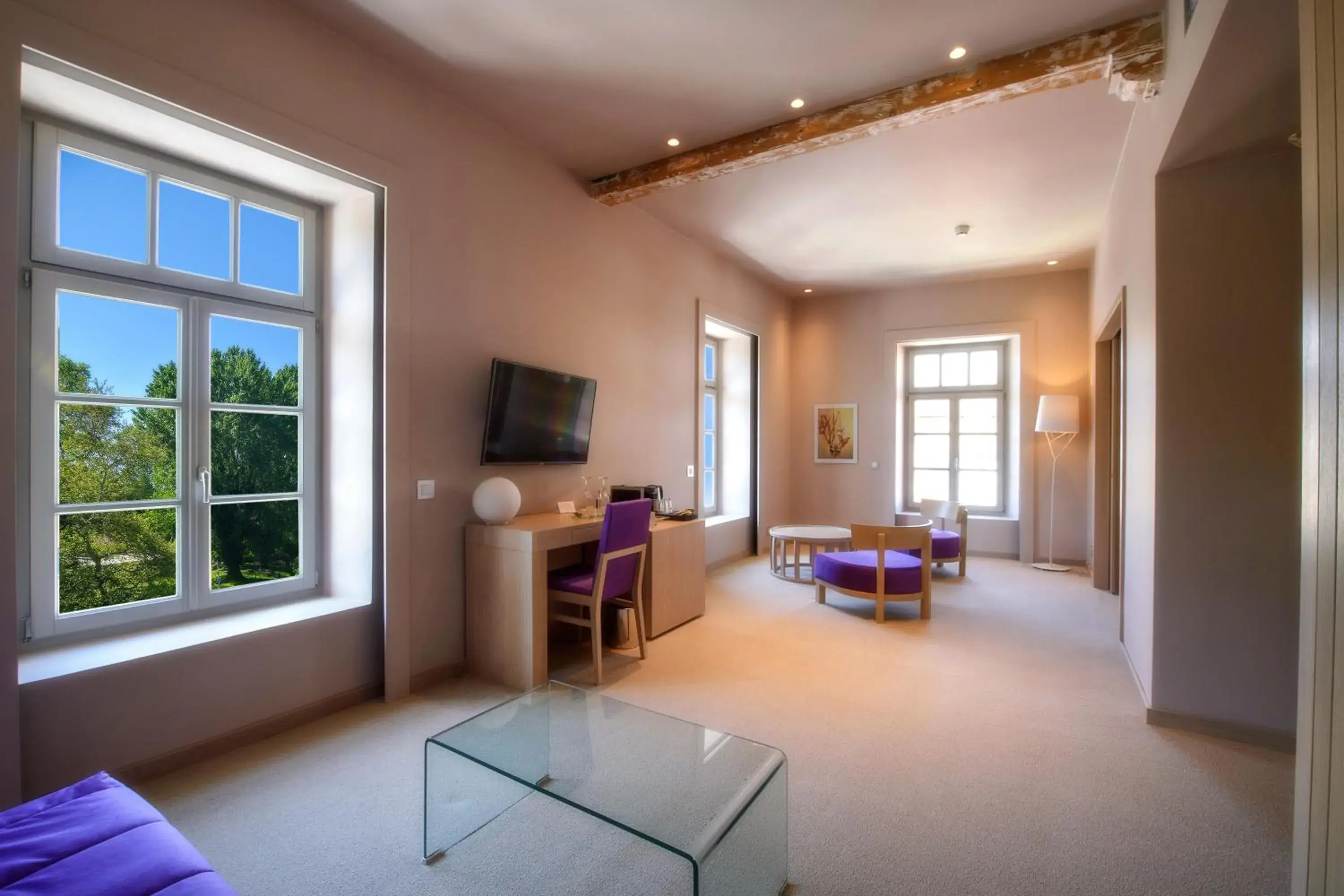 Suite with Partial Lake View in Hydrama Grand Hotel Suite with Partial Lake View in Hydrama Grand Hotel