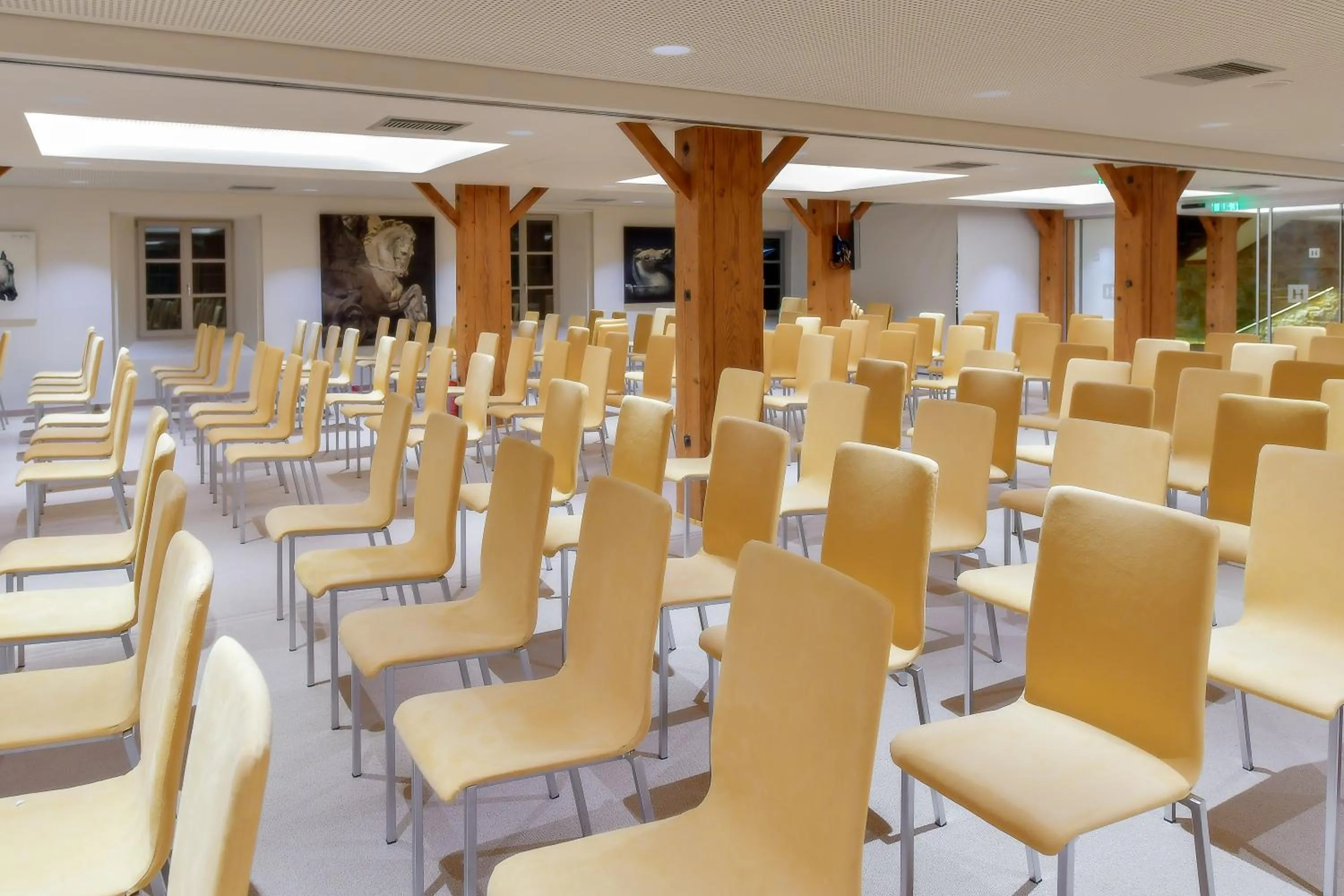 Business facilities in Hydrama Grand Hotel