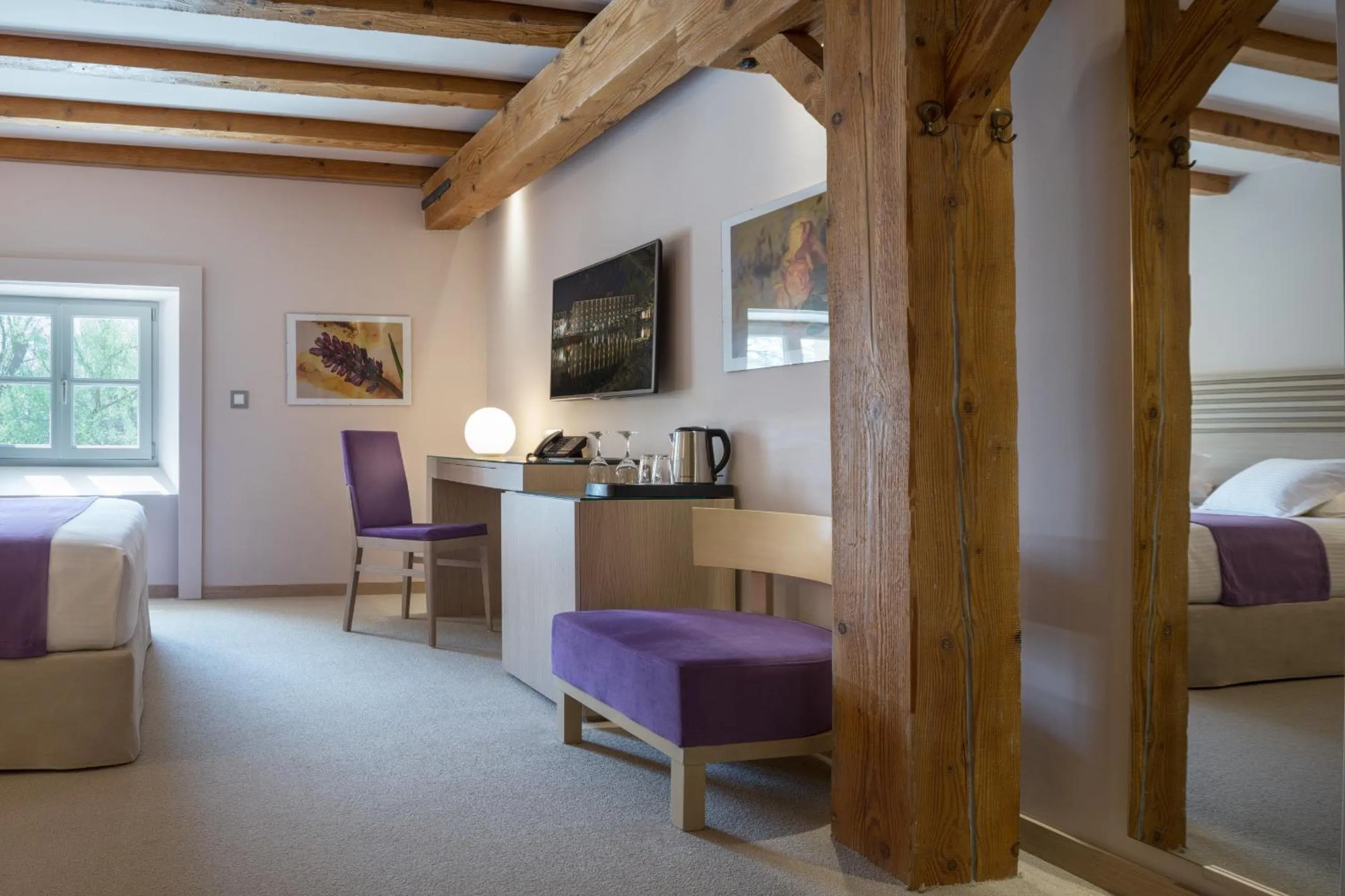 Photo of the whole room, Bed in Hydrama Grand Hotel