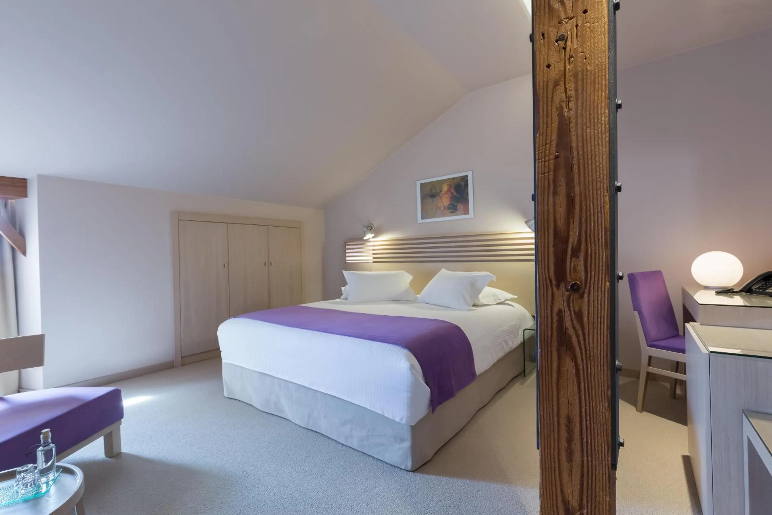 Photo of the whole room, Bed in Hydrama Grand Hotel