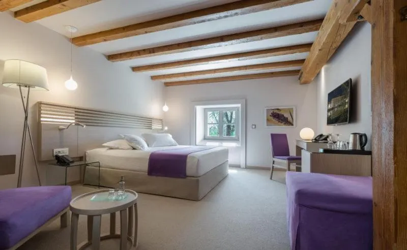 Bed in Hydrama Grand Hotel