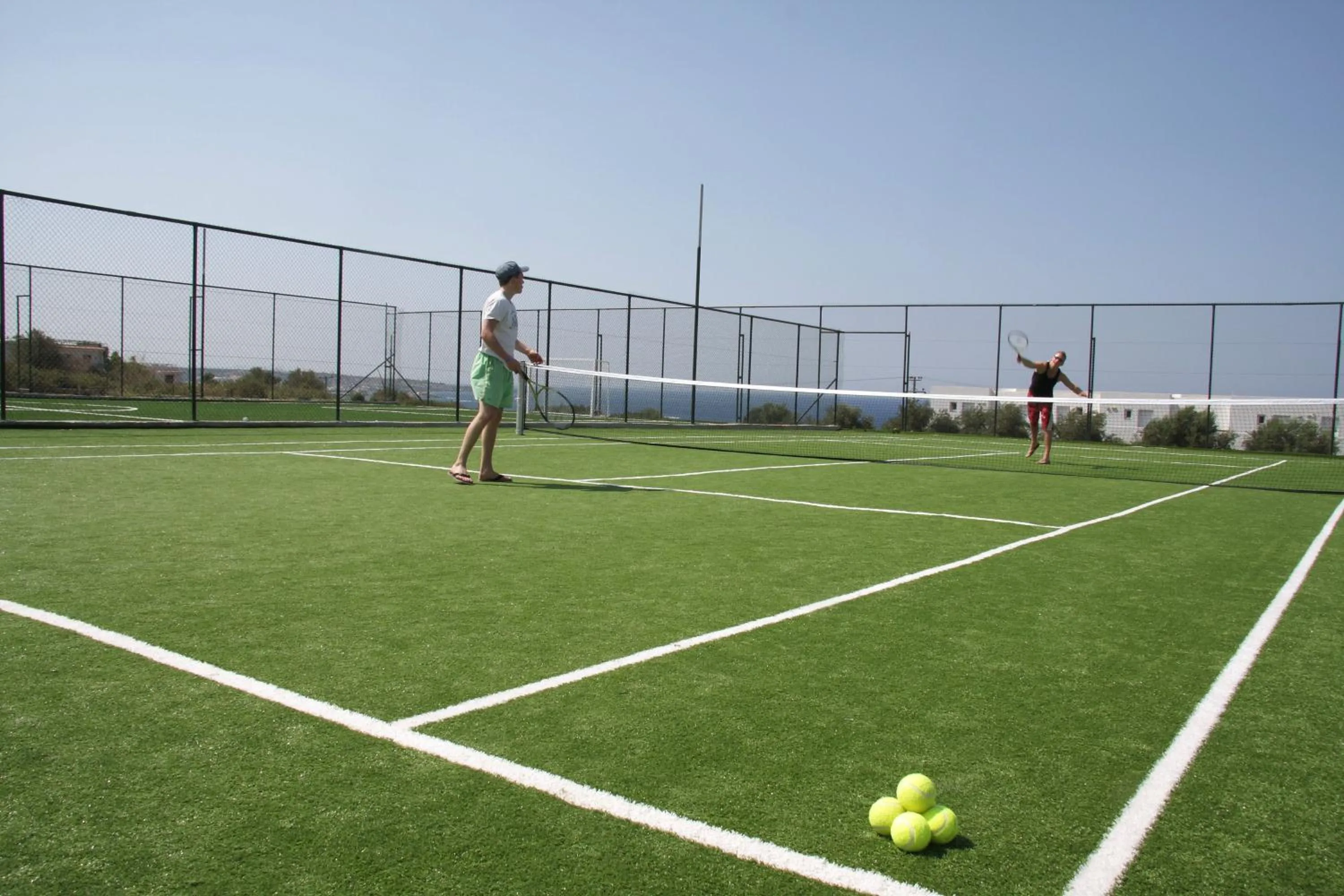Tennis court in Mediterraneo Hotel