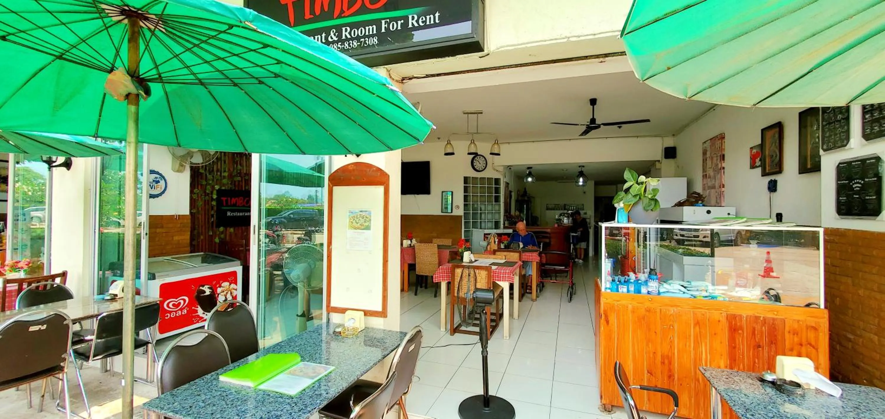 Restaurant/places to eat in Sea View Beachfront Condos Pattaya Jomtien Beach