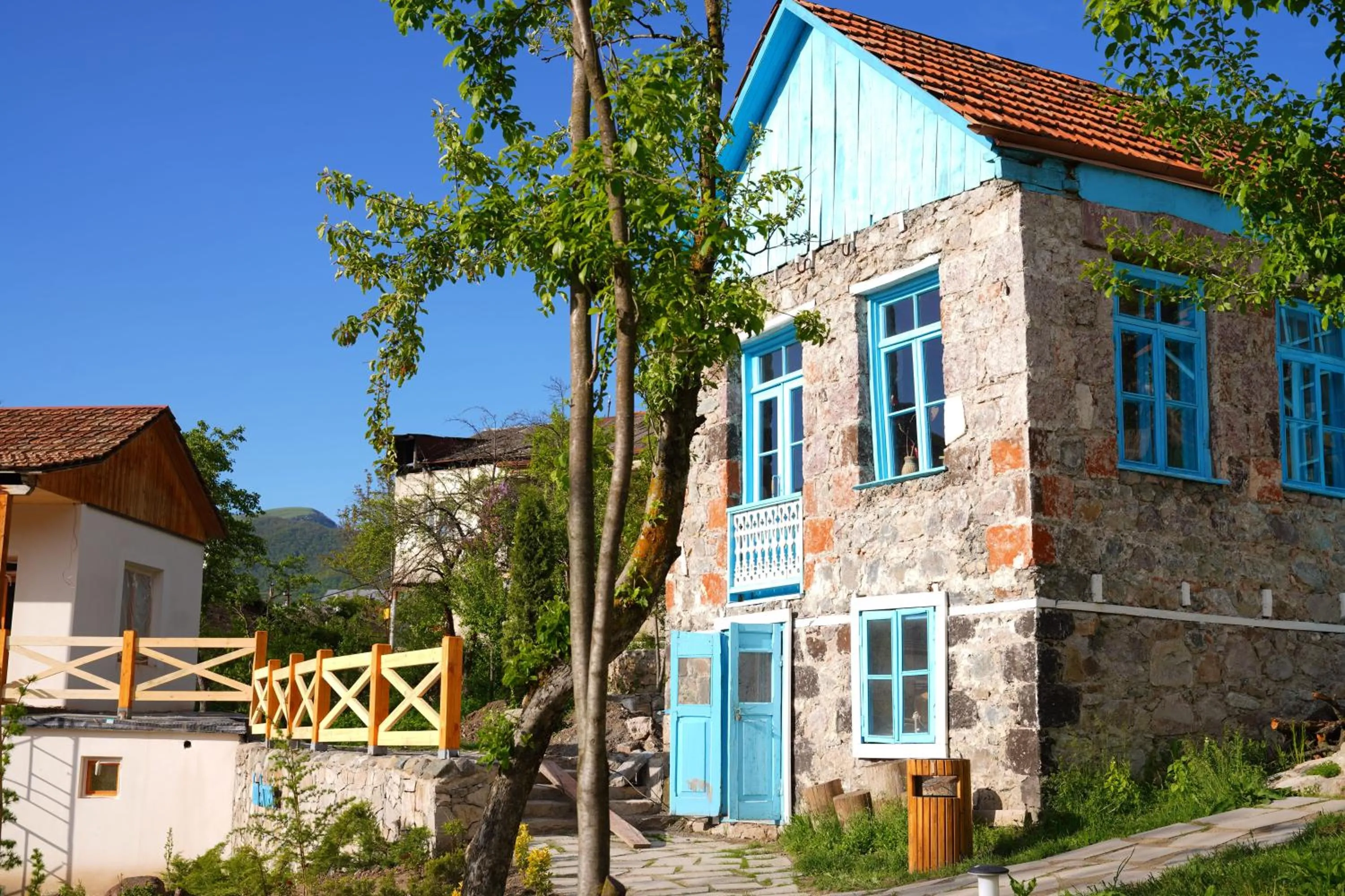 Toon Armeni Guest House