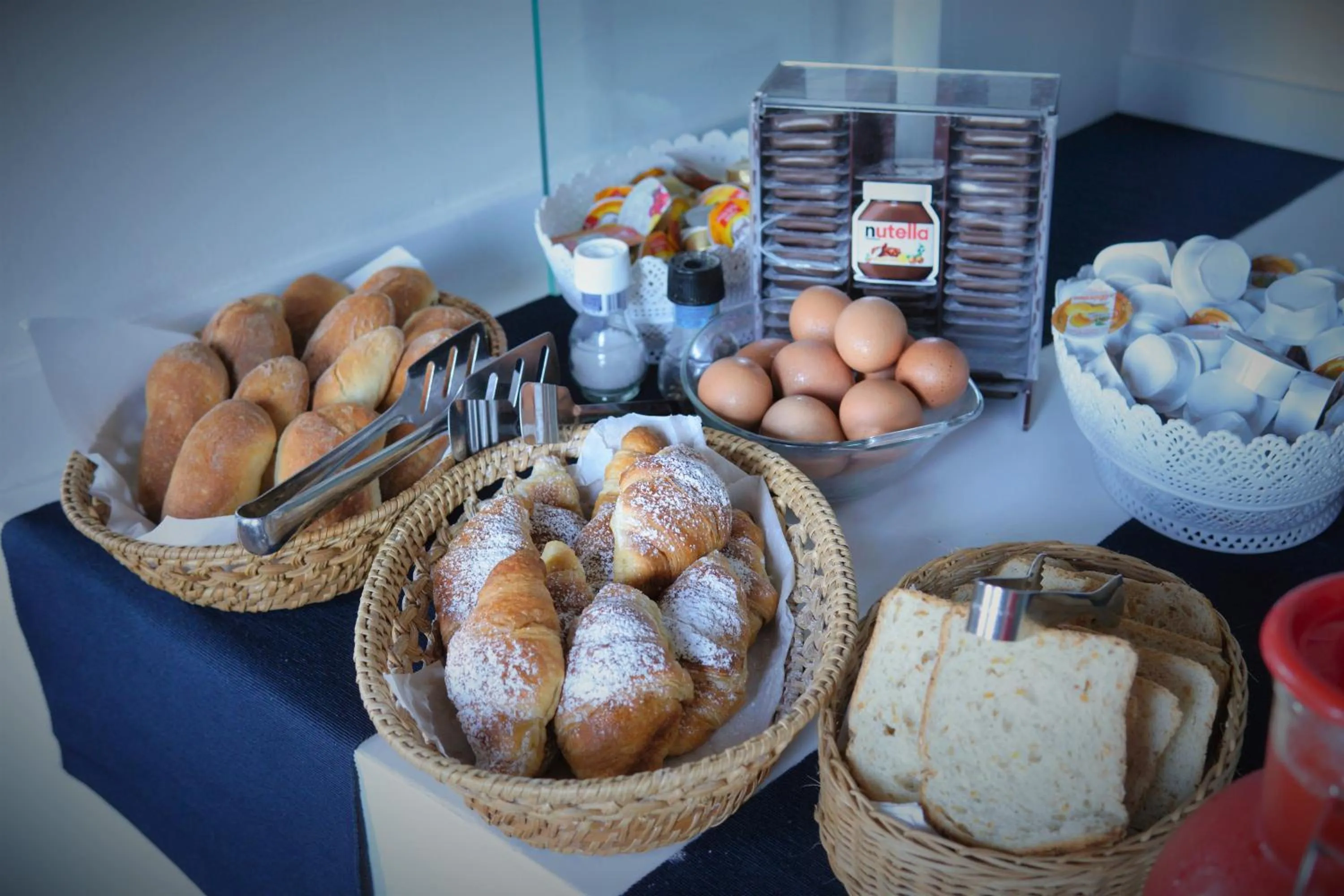 Buffet breakfast in Cefalu in Blu