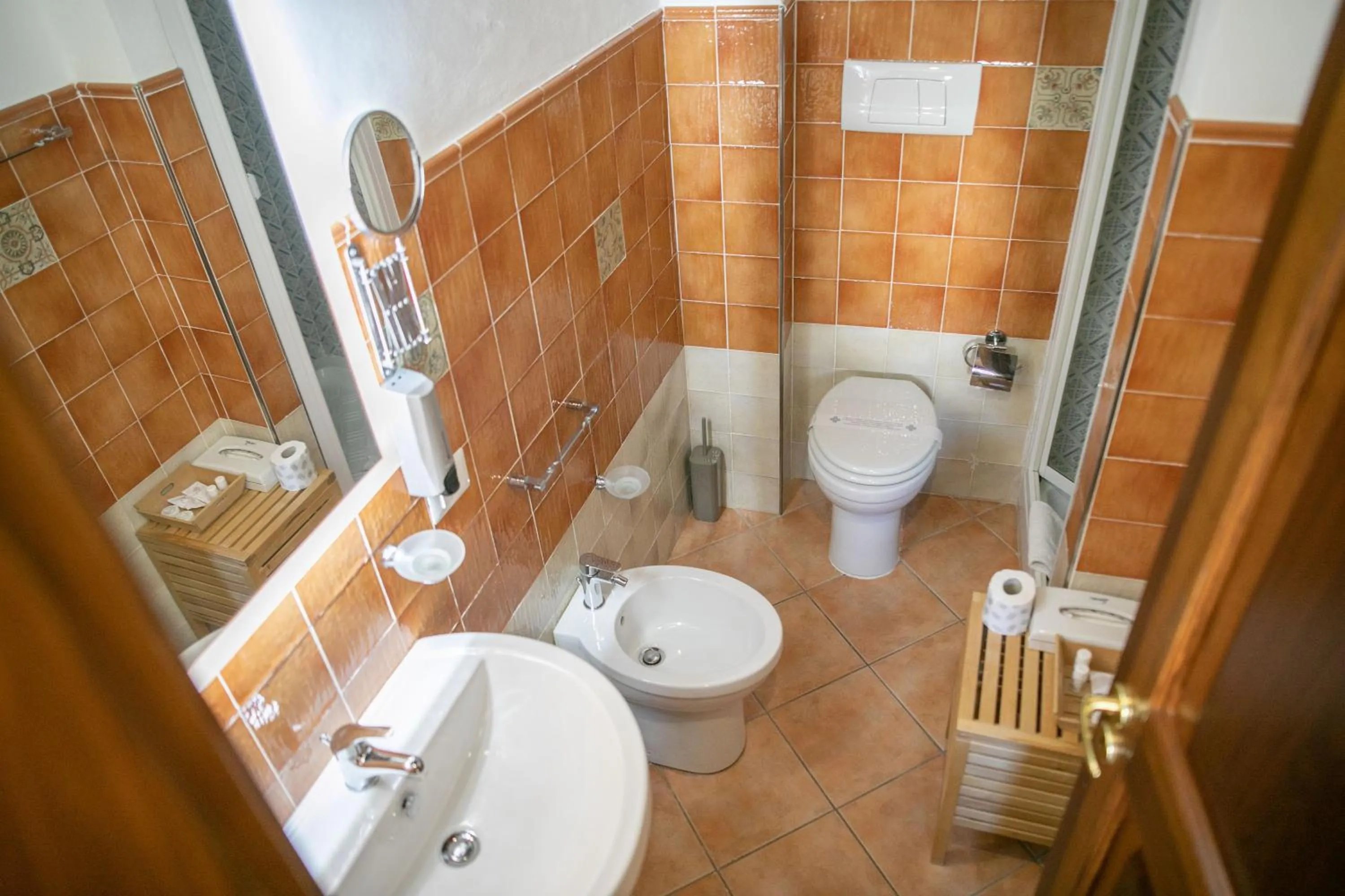 Bathroom in Cefalu in Blu