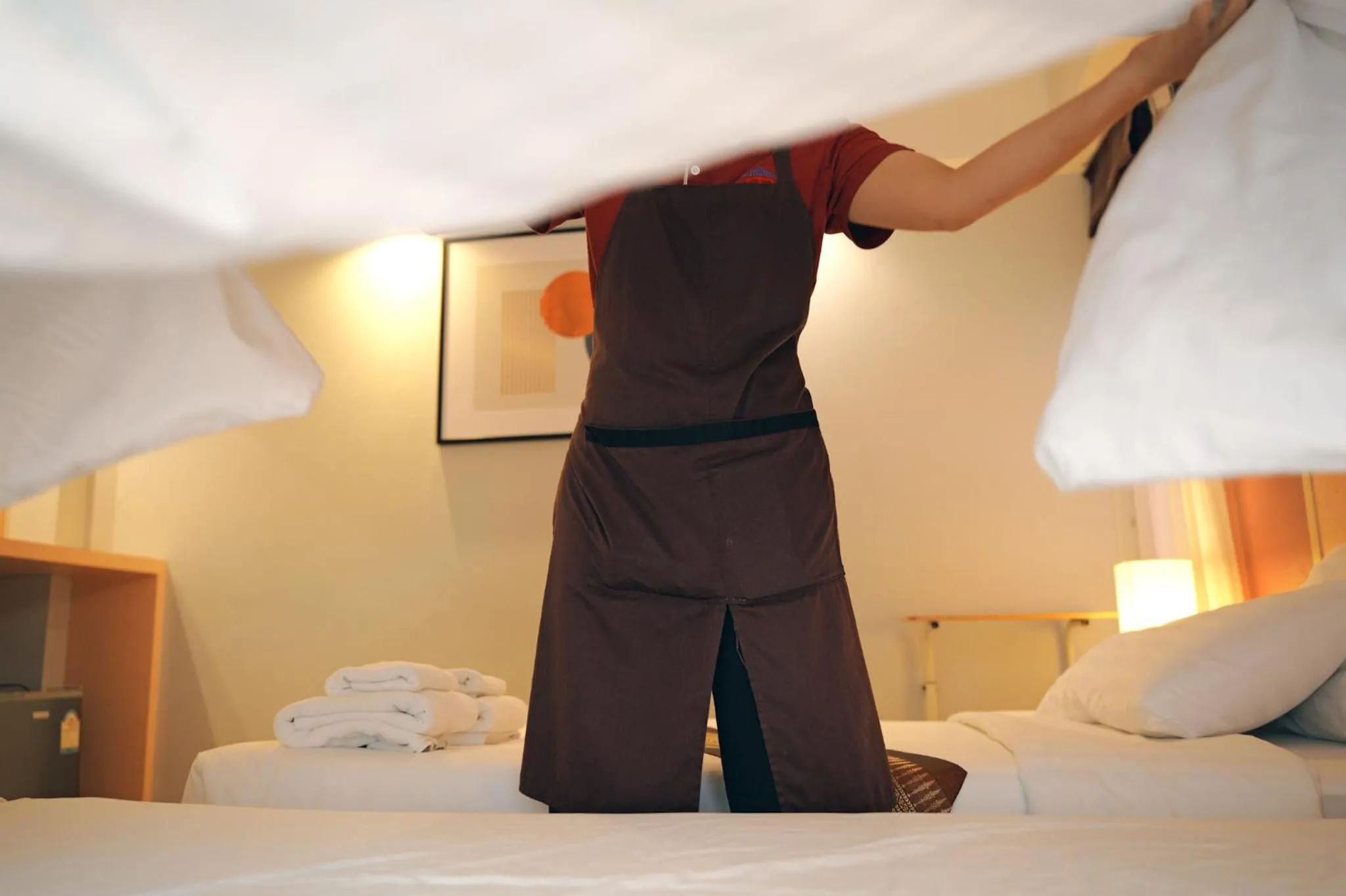 Staff, Bed in Tubtim Siam Suvarnabhumi Hotel