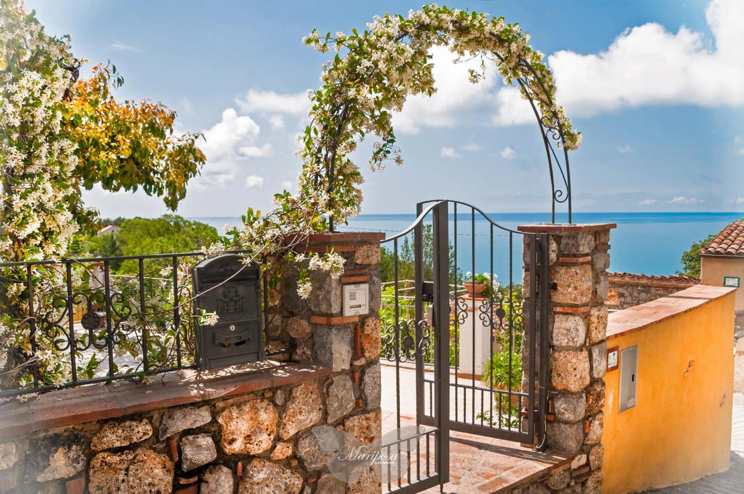 Internal: Not applicable to any particular room in B&B Mariposa