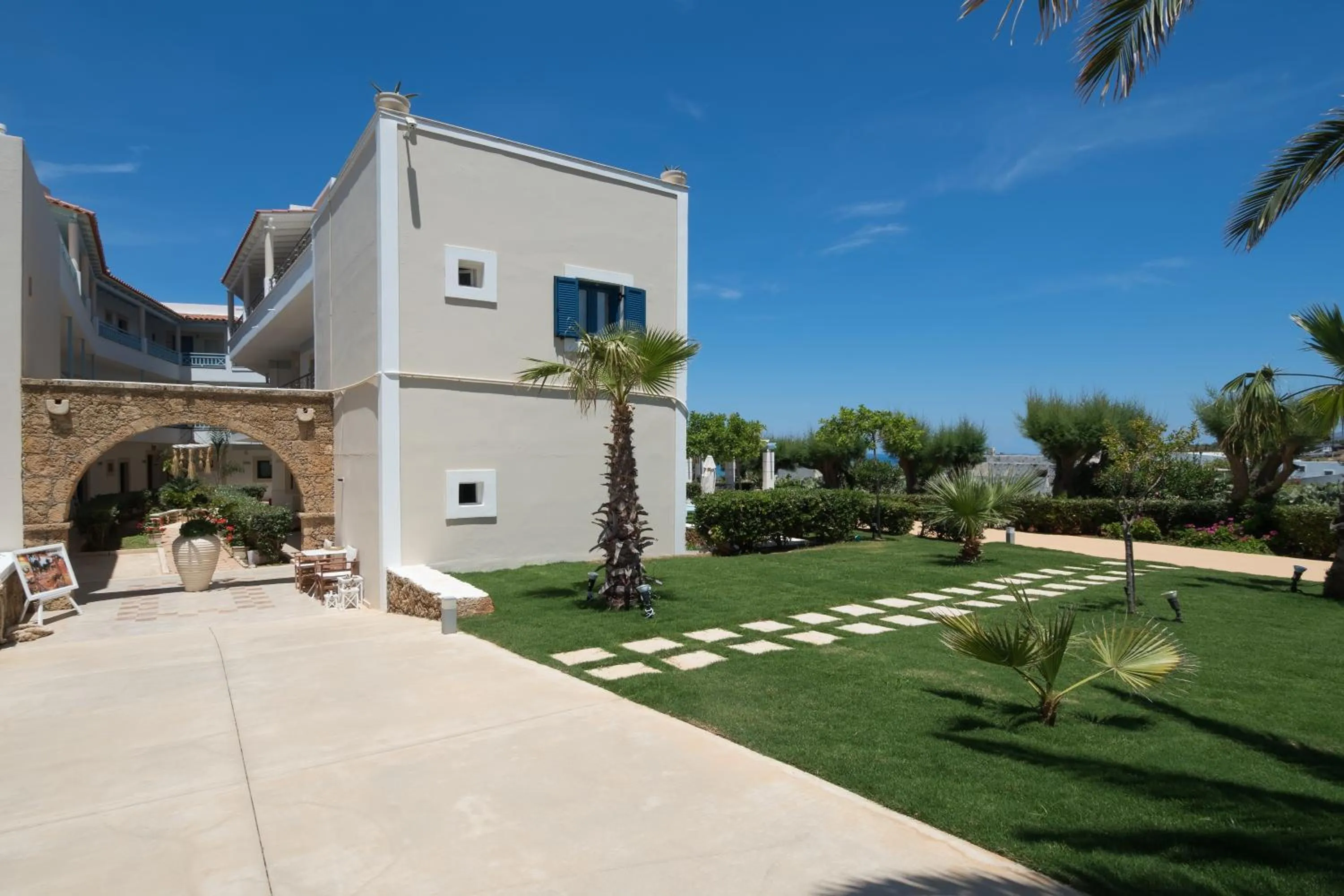 Property building in Pyrgos Beach Hotel Apartments