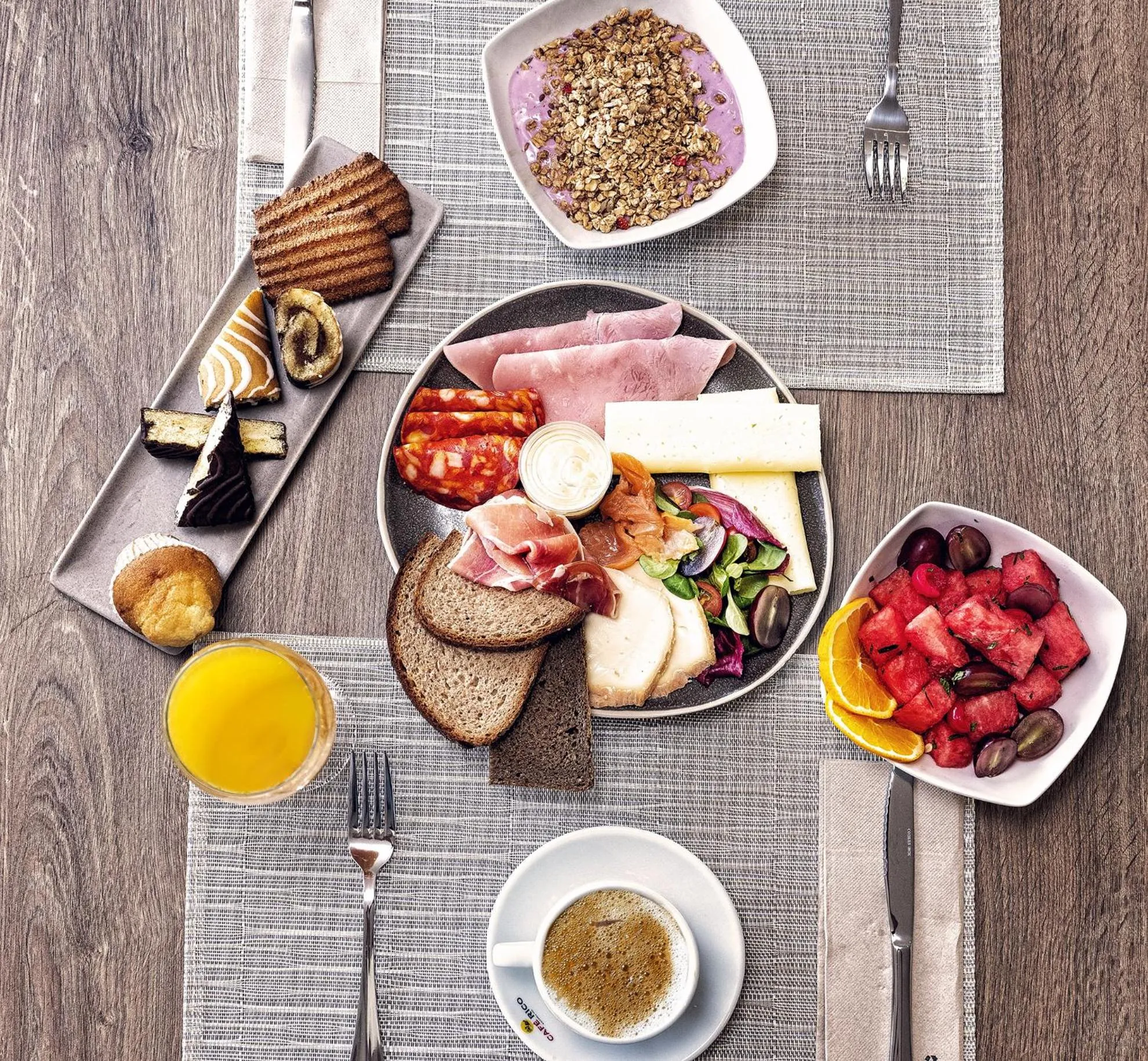 Restaurant/places to eat in Hotel Ankaa - Adults Only