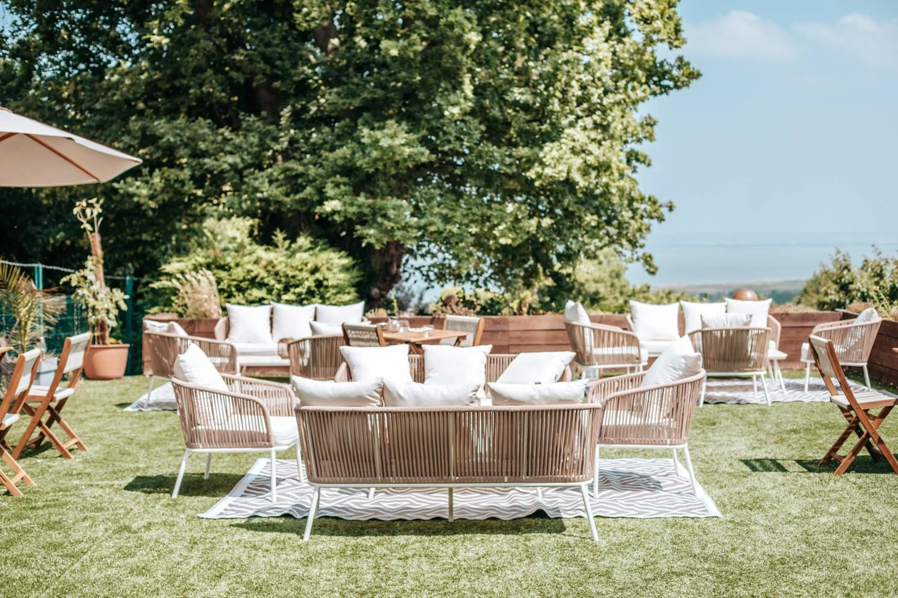 Garden in Hôtel Le Romantica