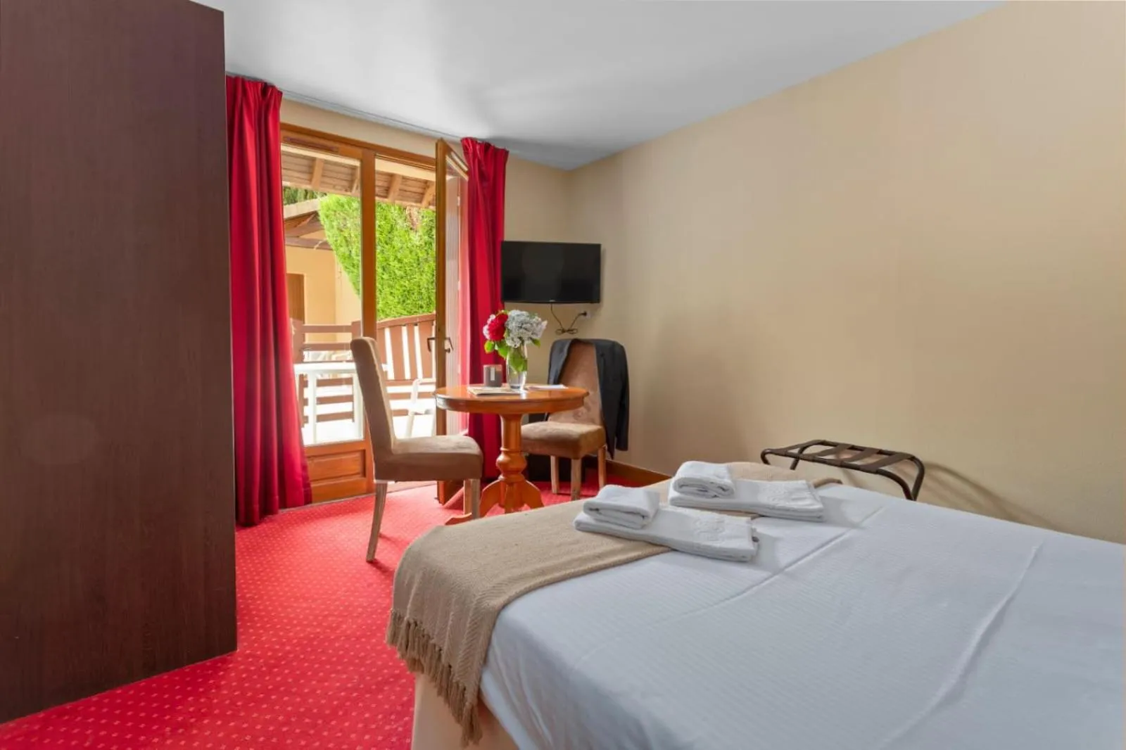 Bed in Hôtel Le Romantica