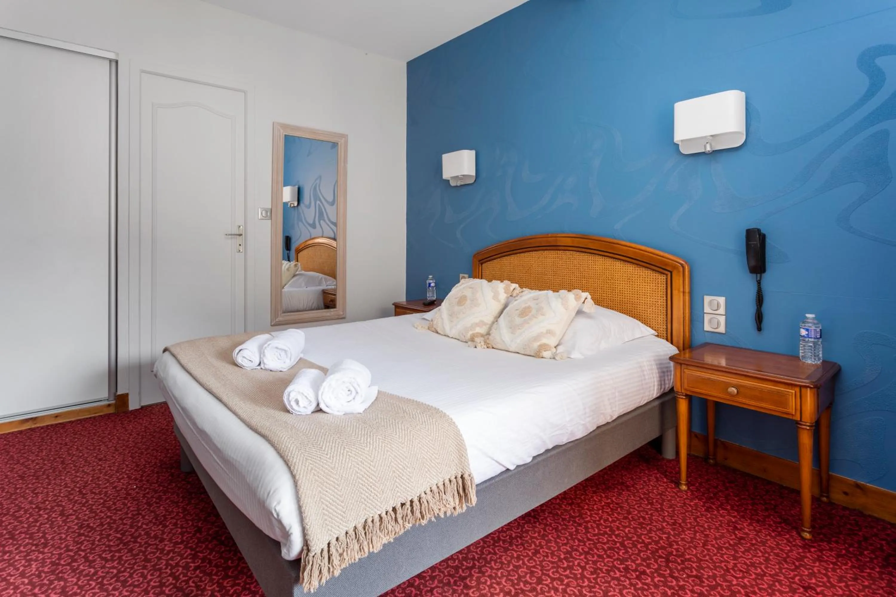 Bed in Hôtel Le Romantica