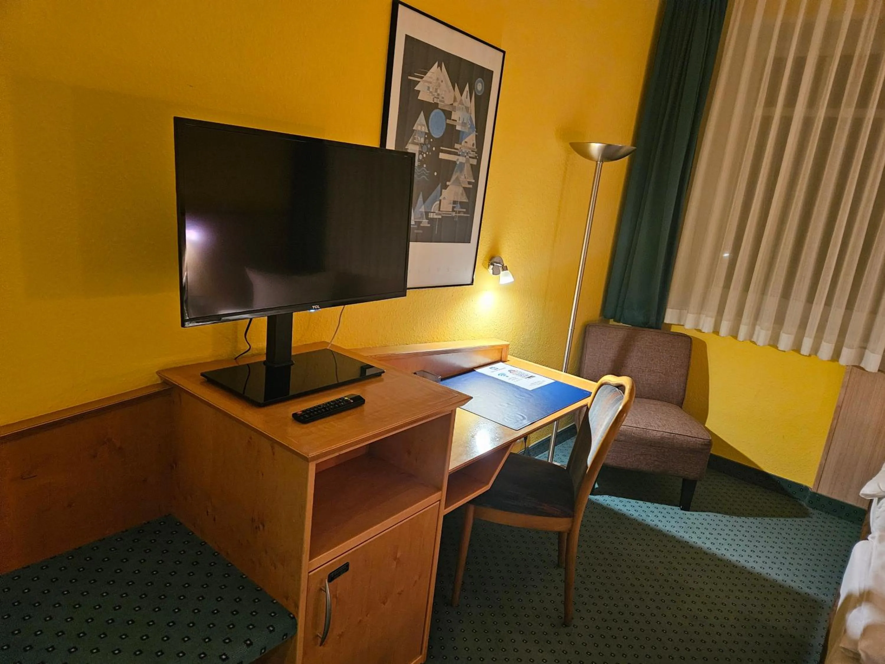 Photo of the whole room in Hotel A2