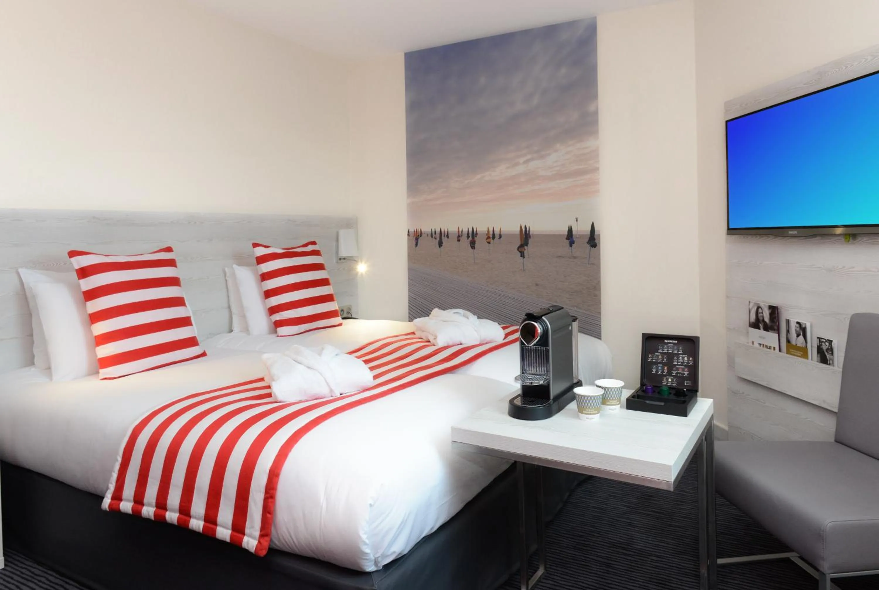 Bed in Mercure Trouville Sur Mer