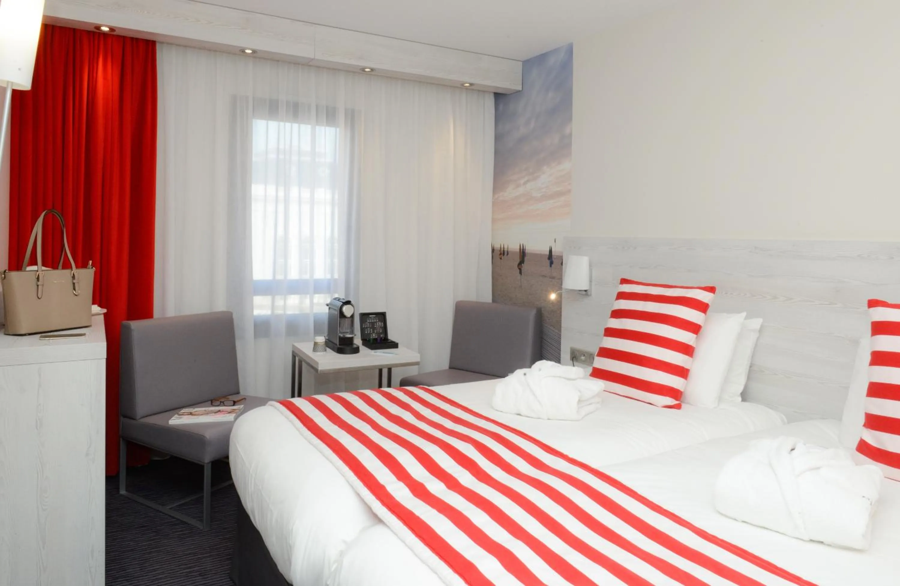 Bed in Mercure Trouville Sur Mer