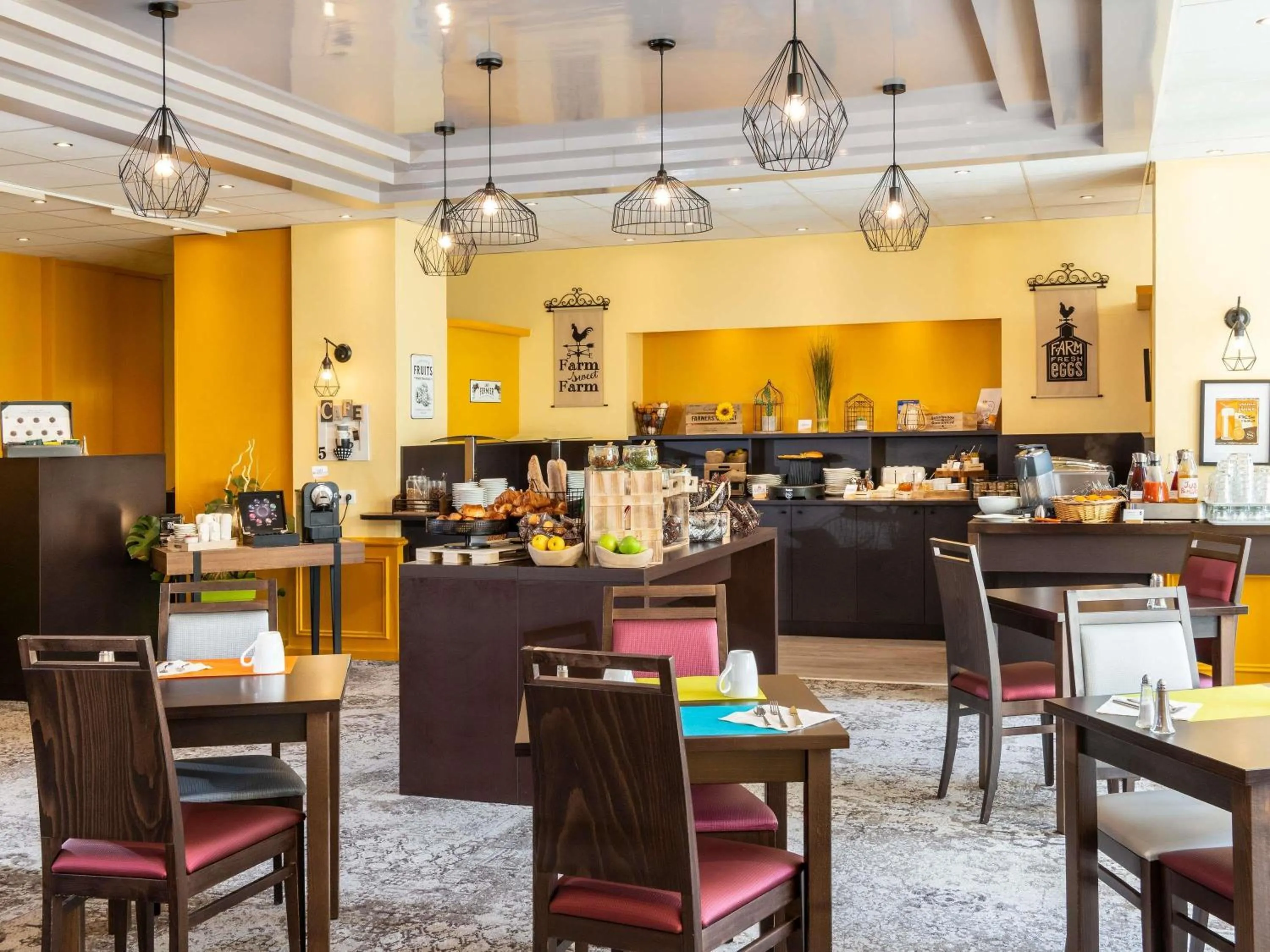 Breakfast in Mercure Trouville Sur Mer